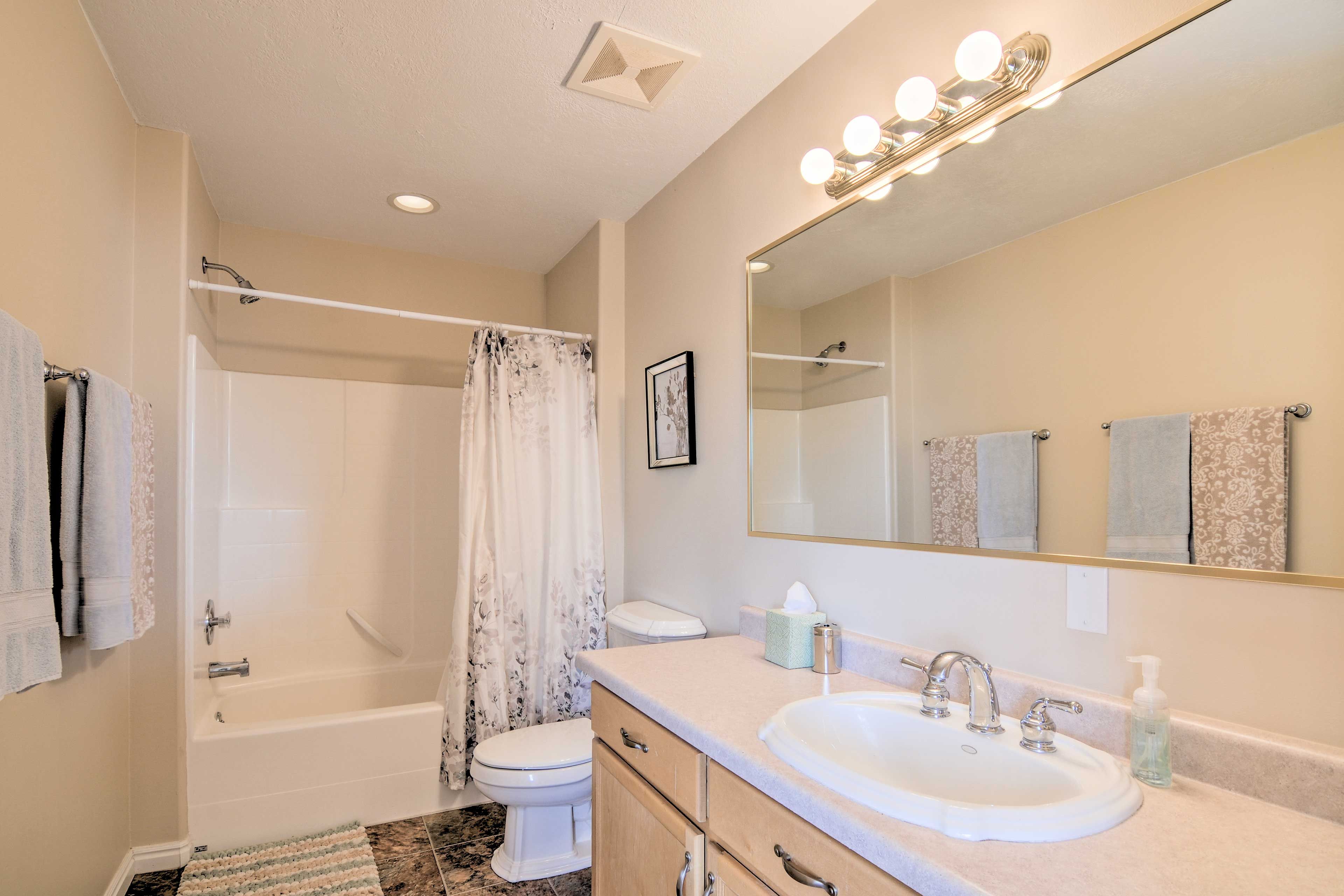 Bathroom | Towels Provided