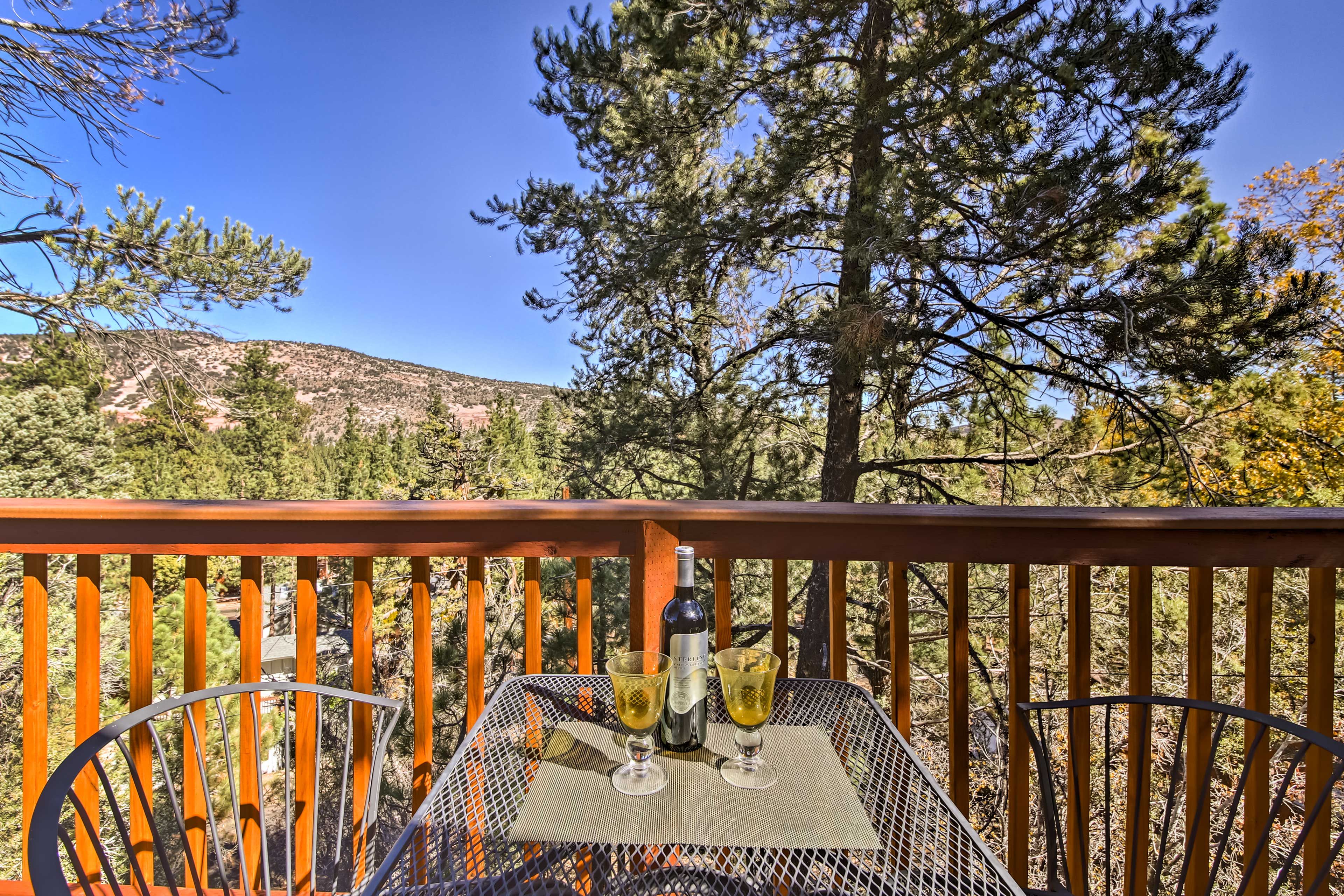 Outdoor Dining | Private Deck