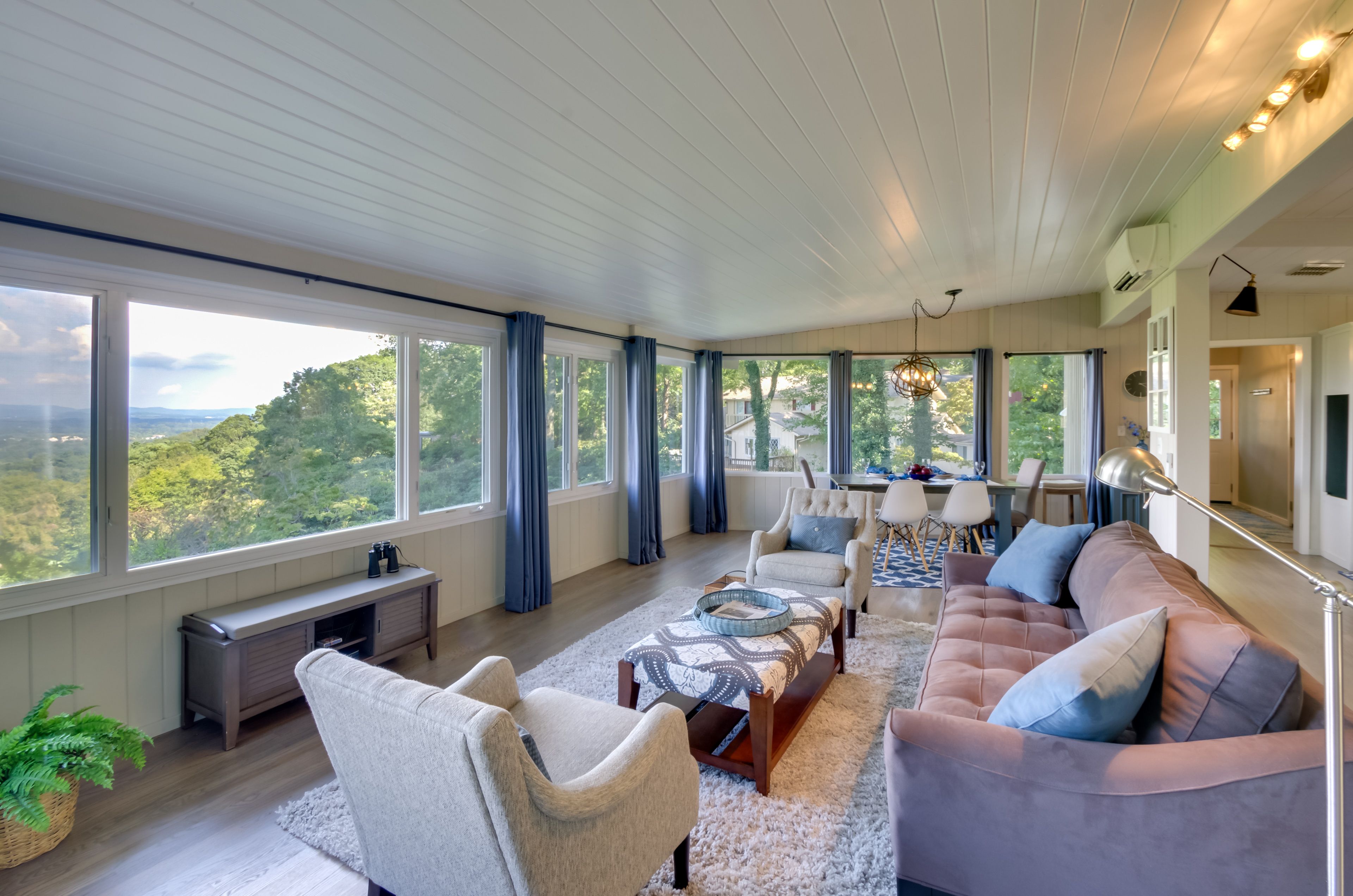 Laurel Park Vacation Rental | 3BR | 3BA | 2,100 Sq Ft | Stairs Required