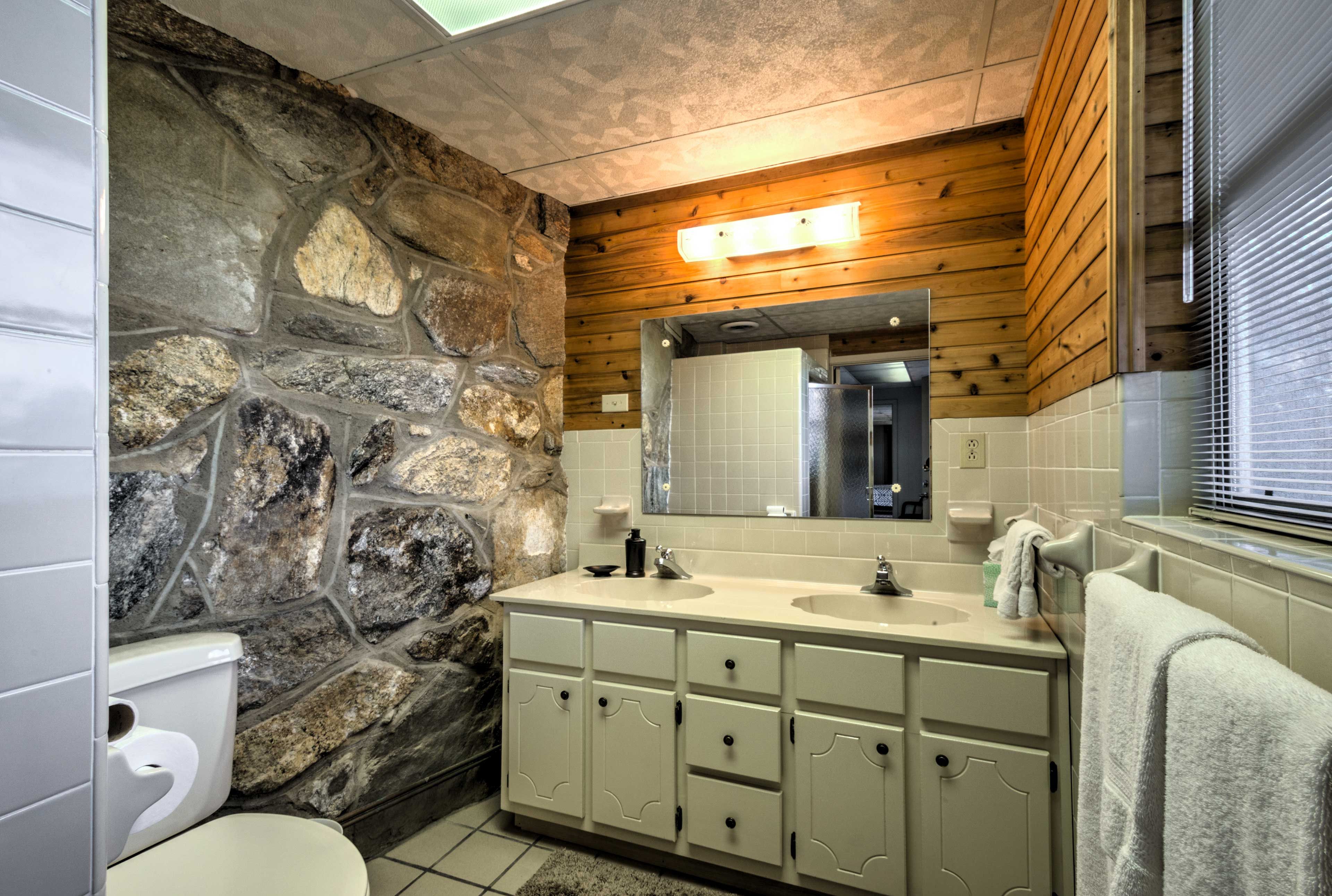 Full Bathroom
