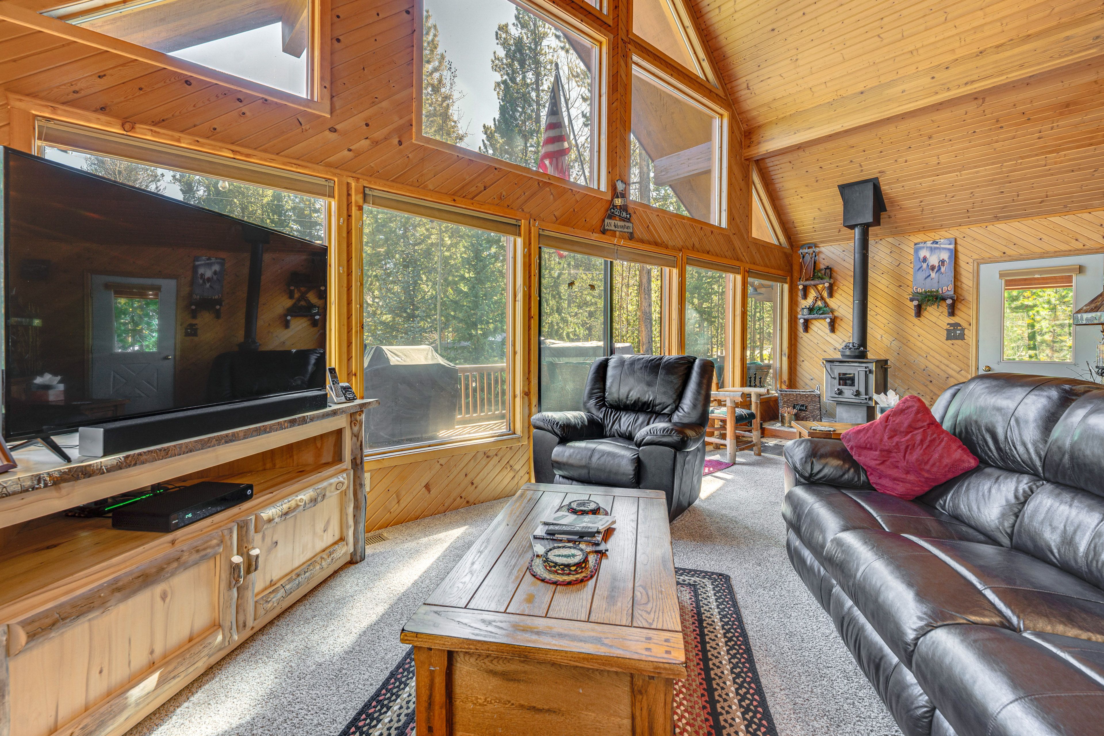 Grand Lake Vacation Rental | 4BR | 2BA | 1,546 Sq Ft | Stairs Required