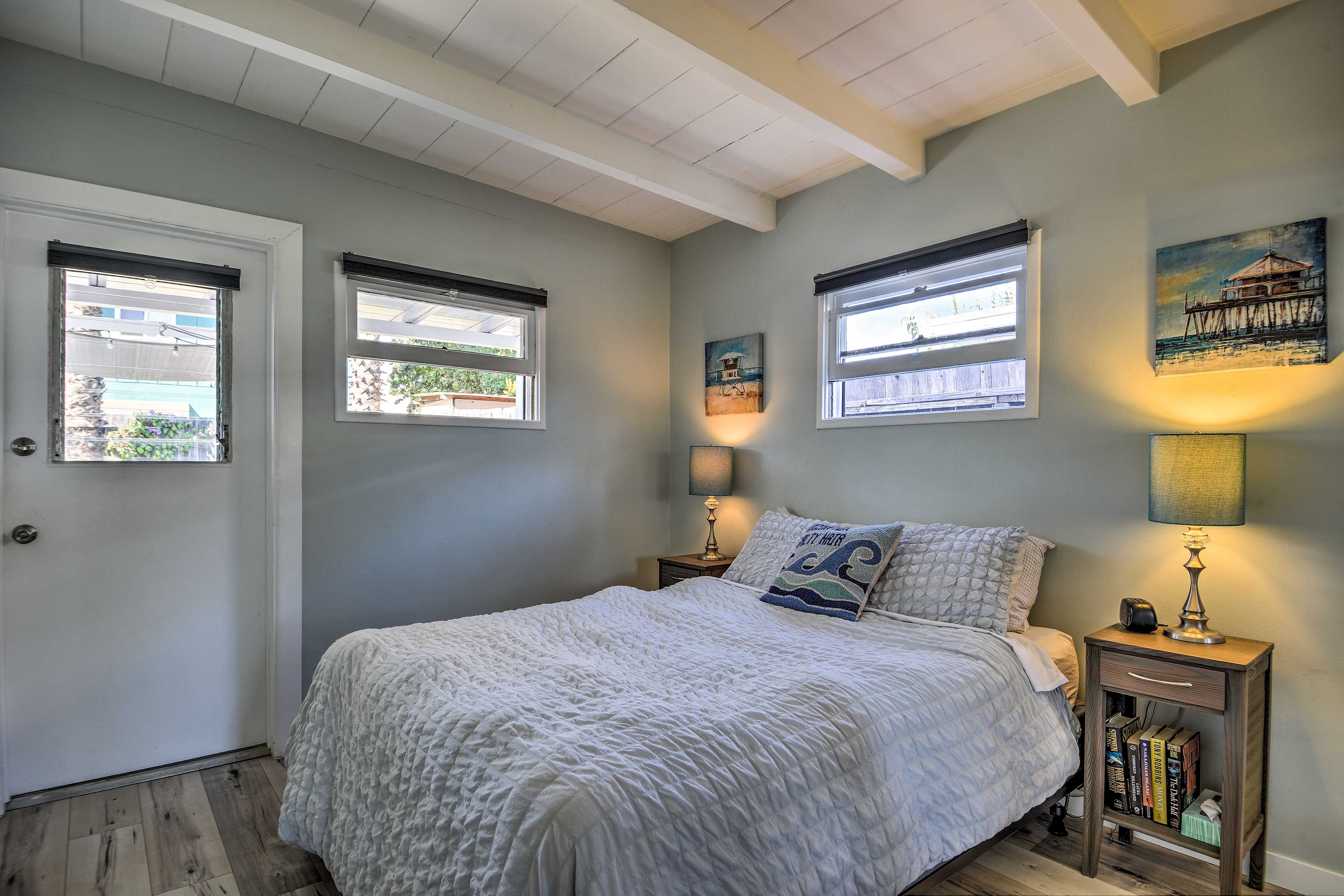 Bedroom 2 | Queen Bed