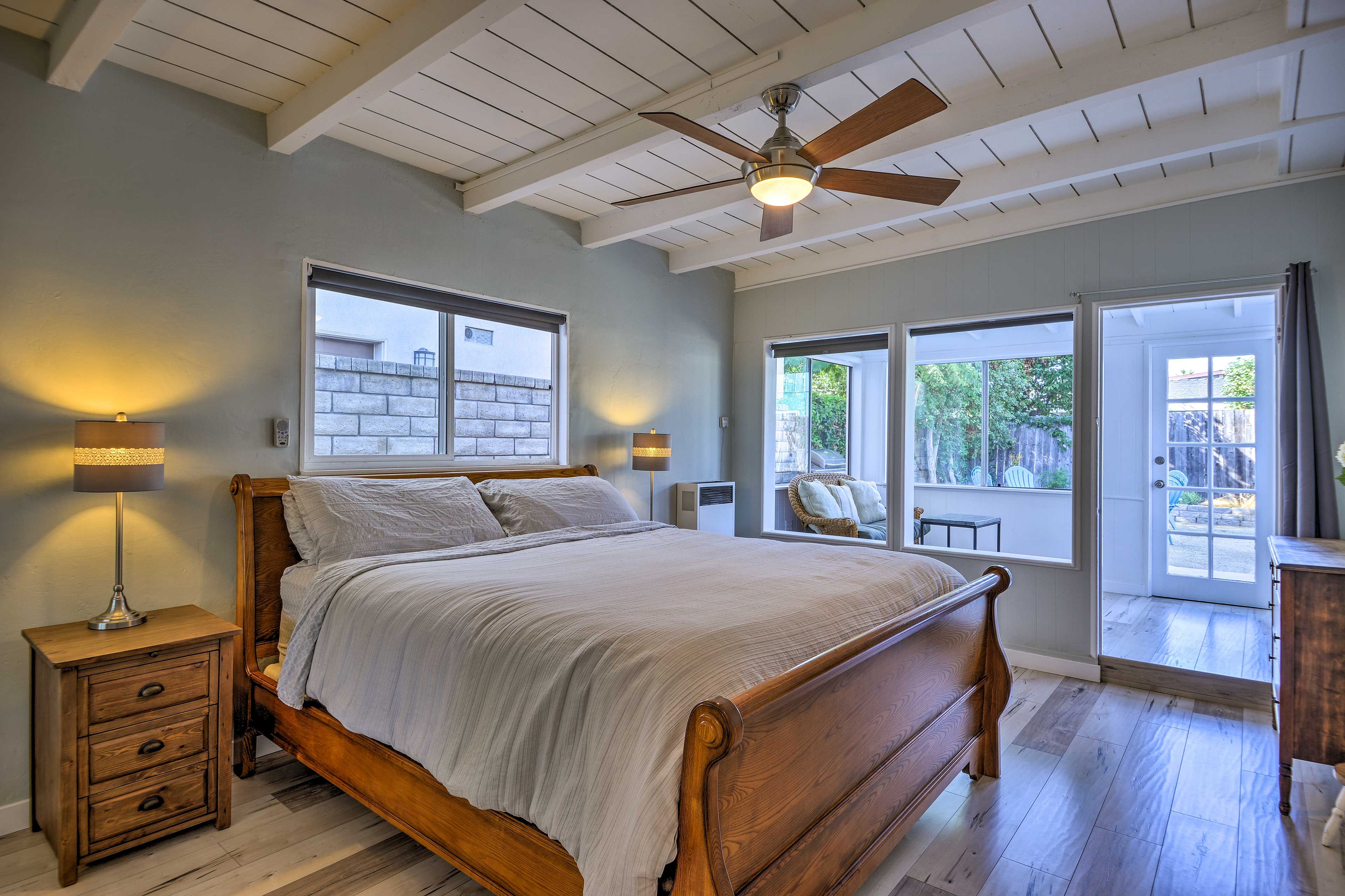 Bedroom 1 | King Bed