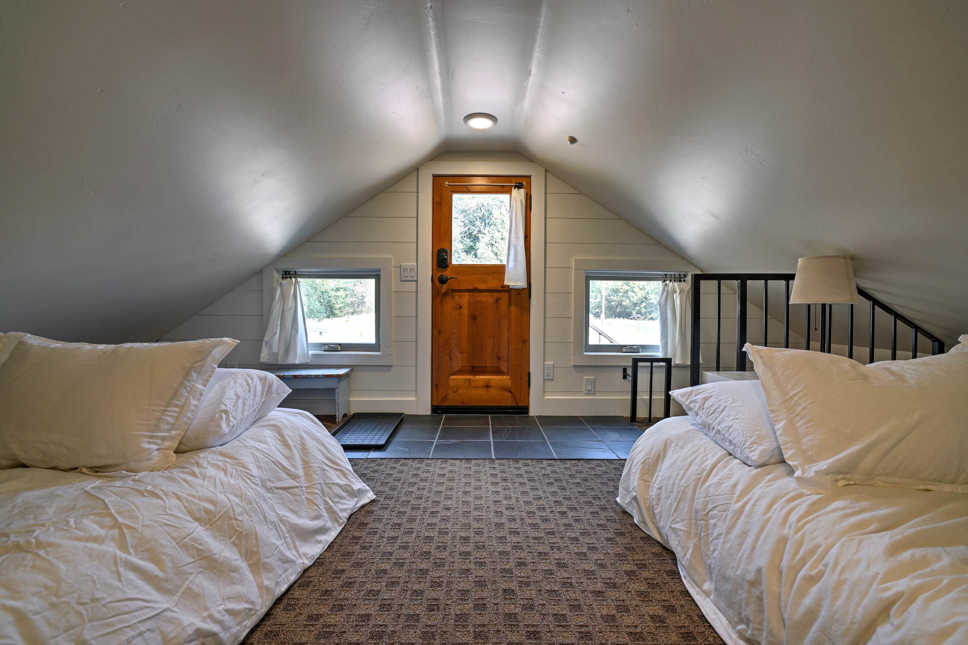 Open the curtains to let the sunshine stream in while you curl up to nap.