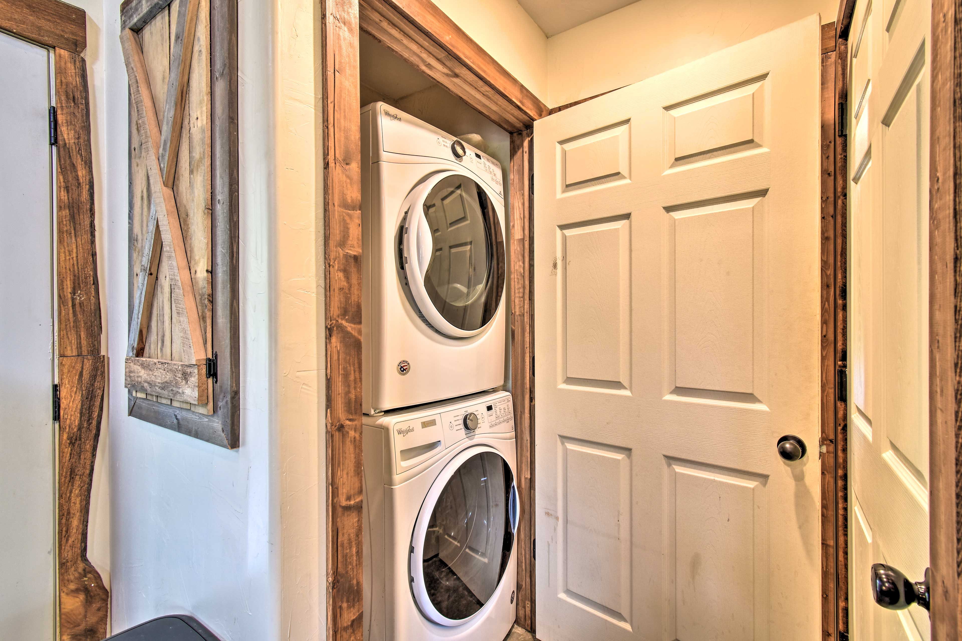 Laundry Closet | Stacked Washer/Dryer
