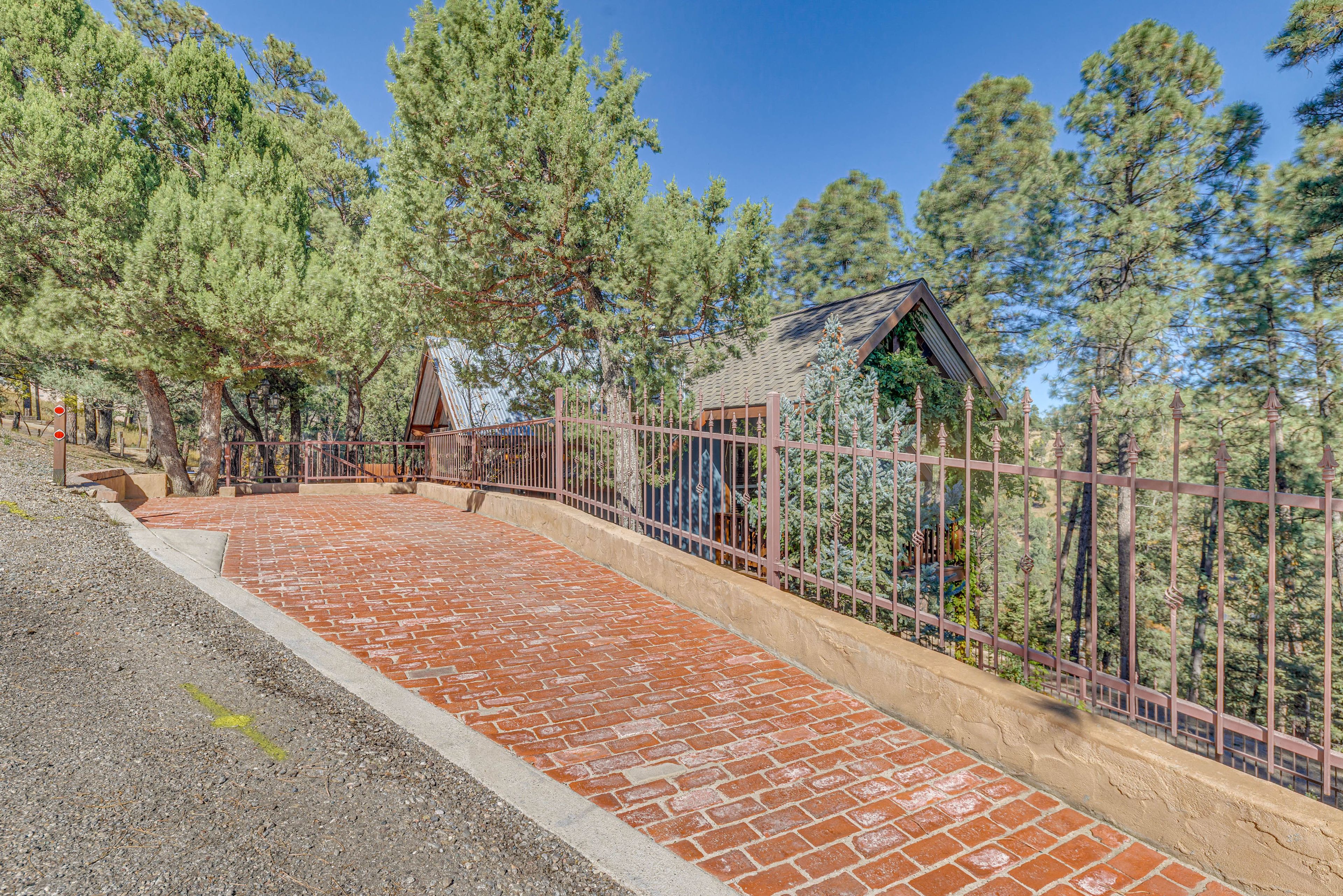 Parking | Brick Parking Pad (1 Vehicle)