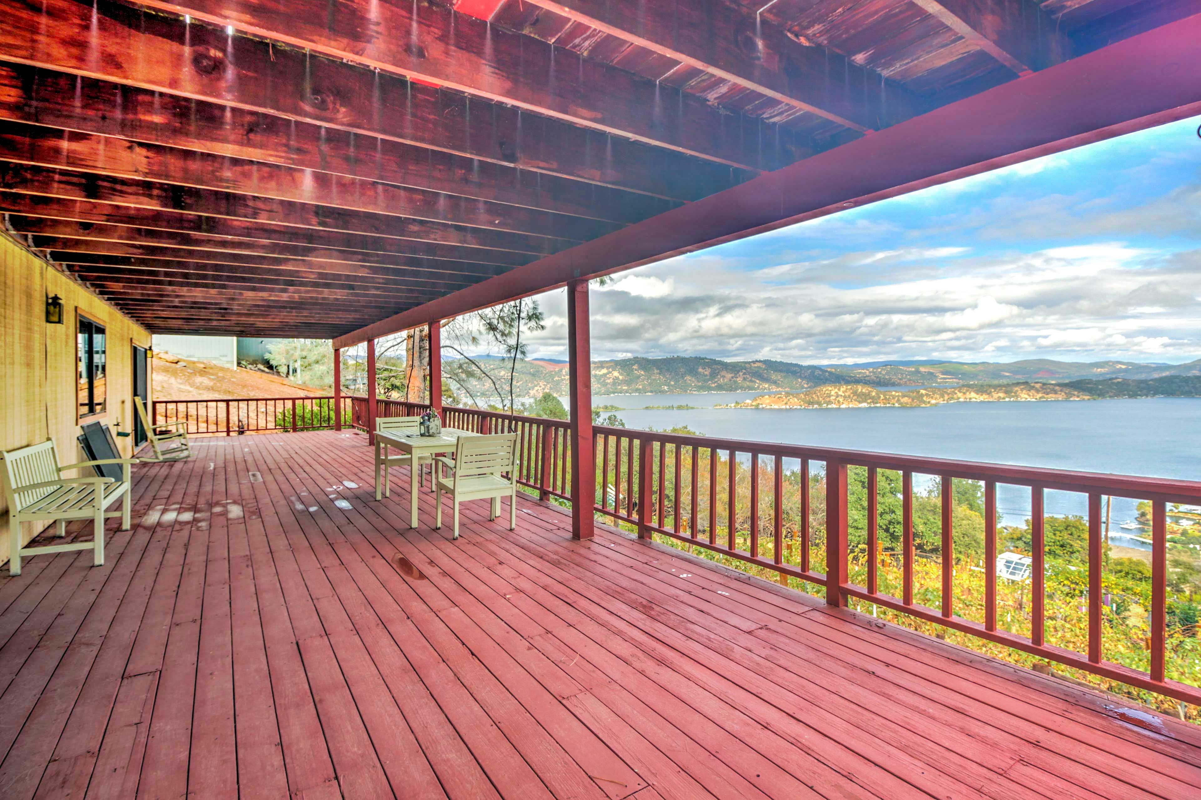 Covered Lower Deck | Outdoor Dining