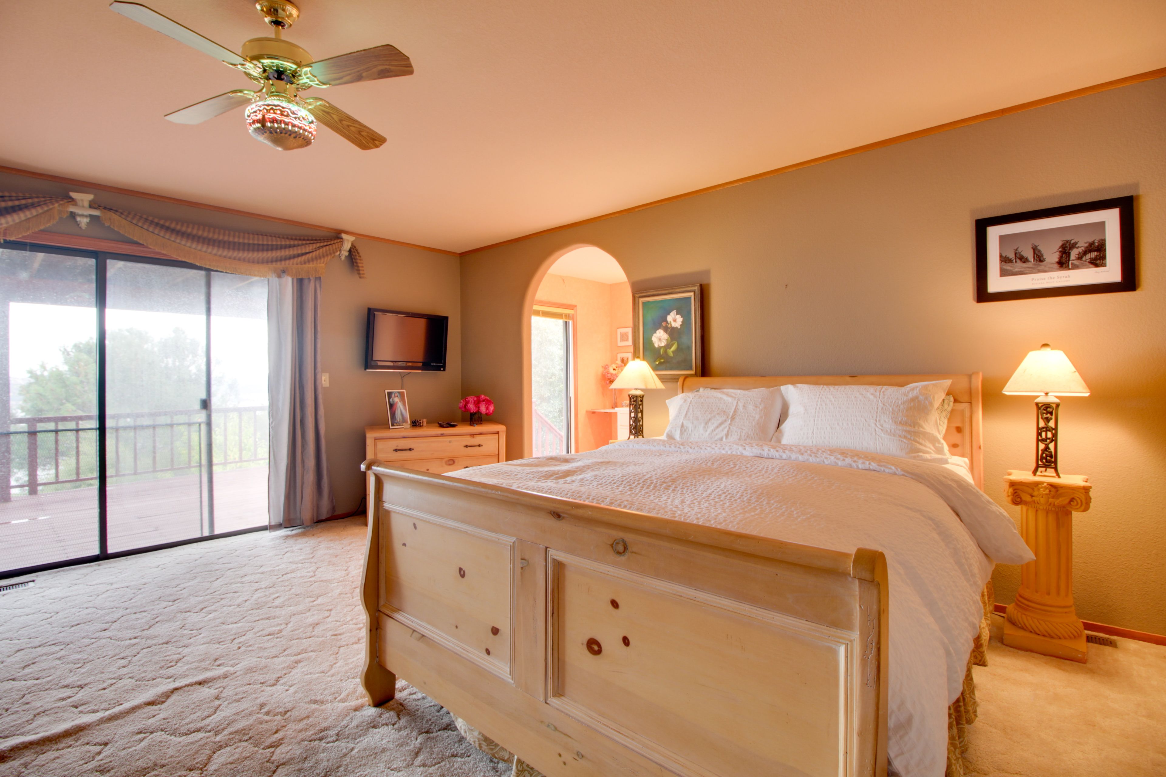 Bedroom Suite | Queen Bed | En-Suite Bathroom | Deck Access