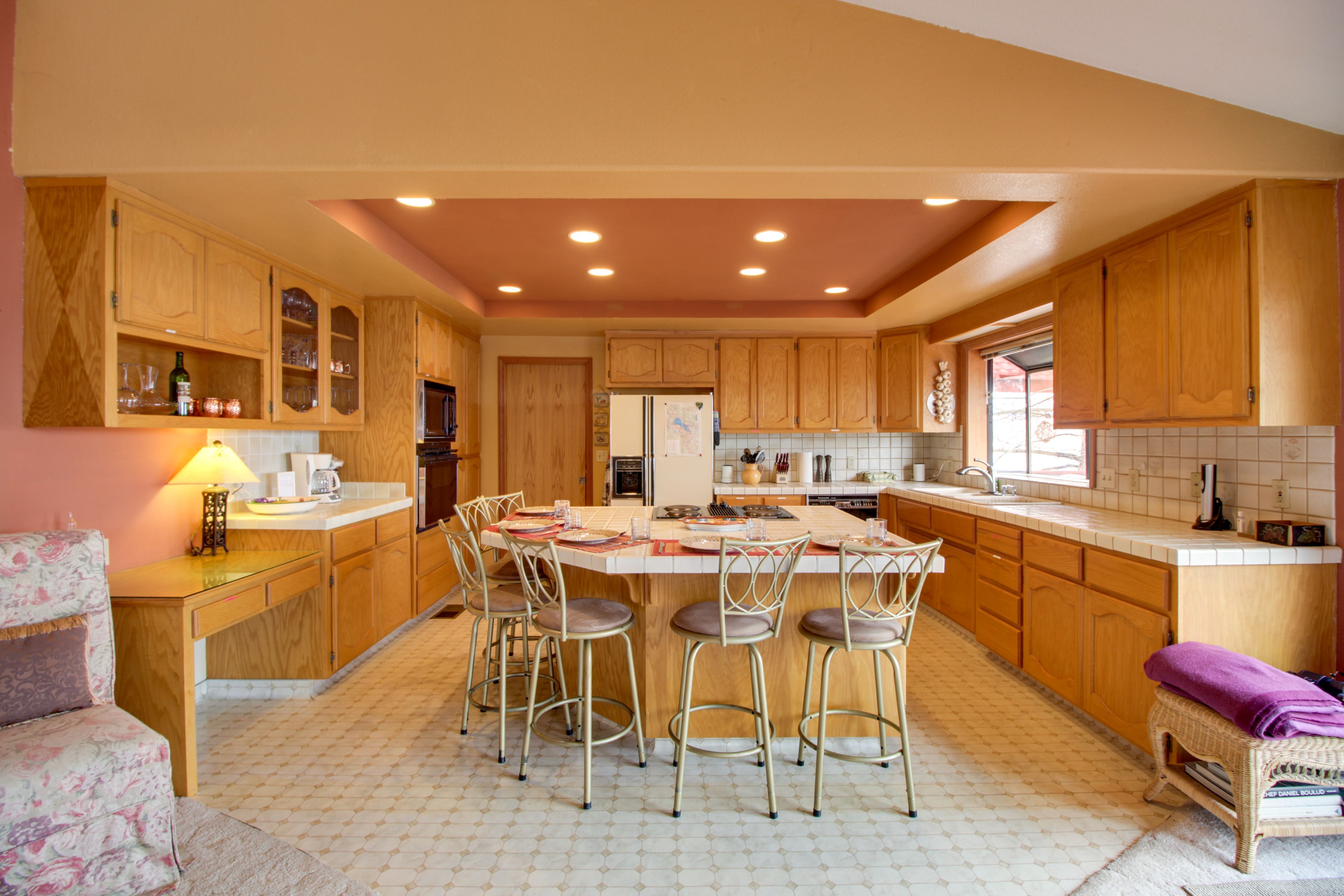 Kitchen | Cooking Basics | Bar Seating