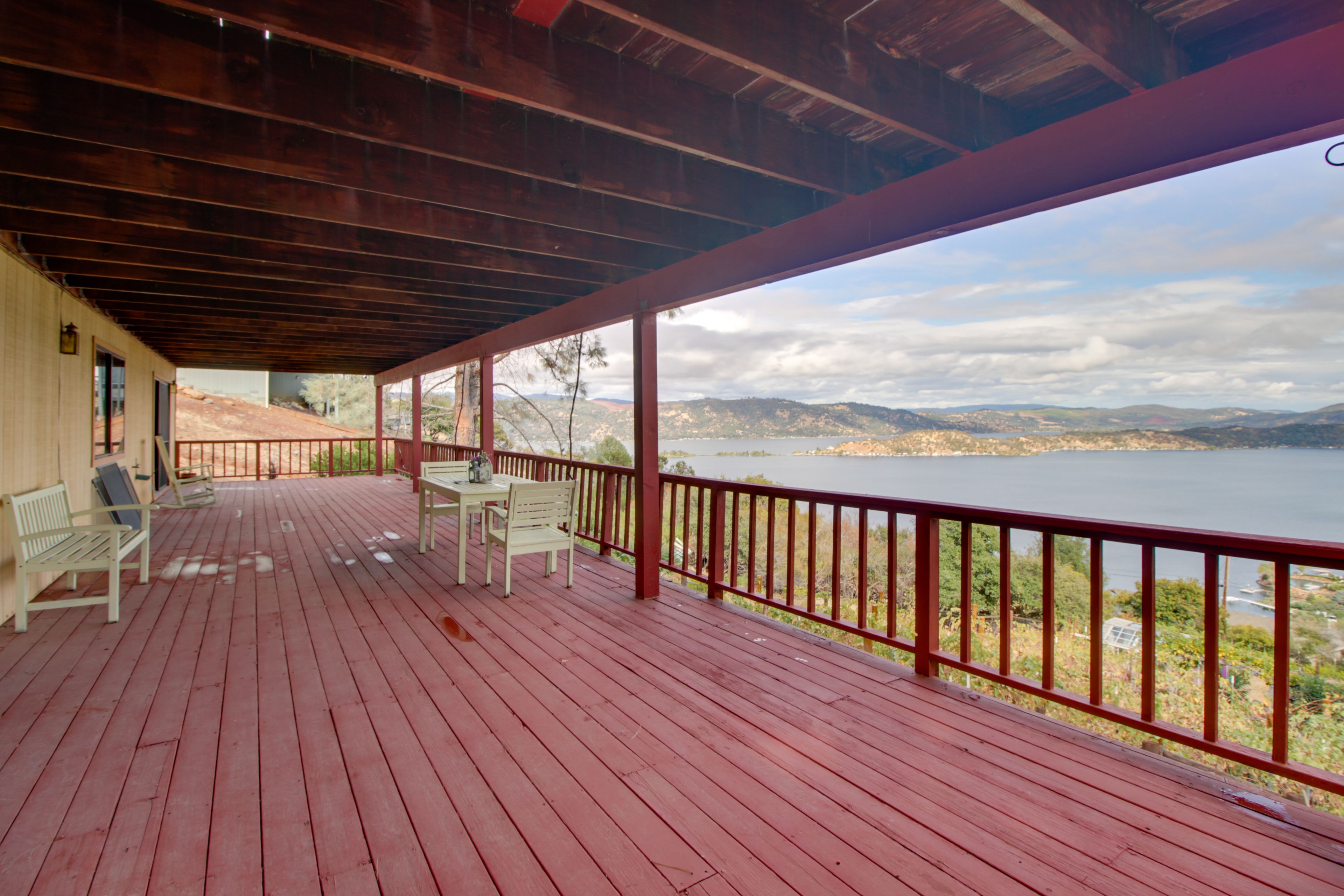 Covered Lower Deck | Outdoor Dining
