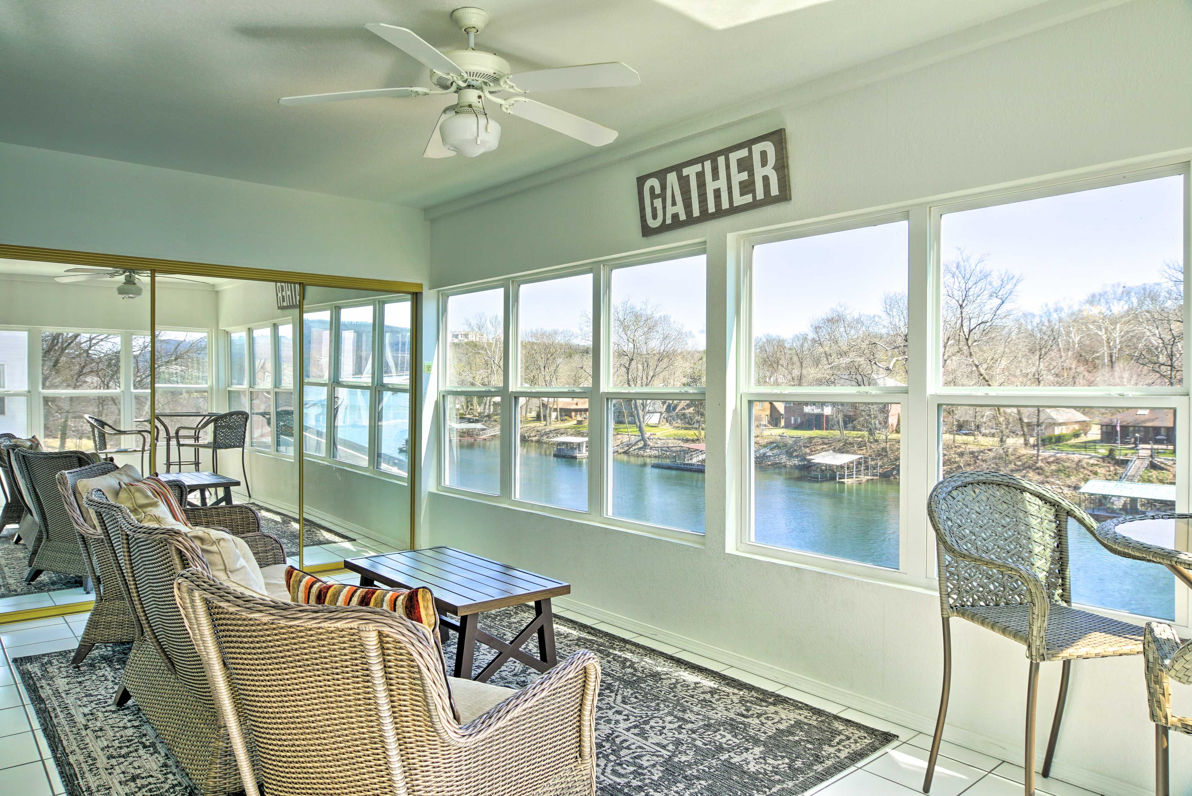 Sunroom | Lake Taneycomo Views