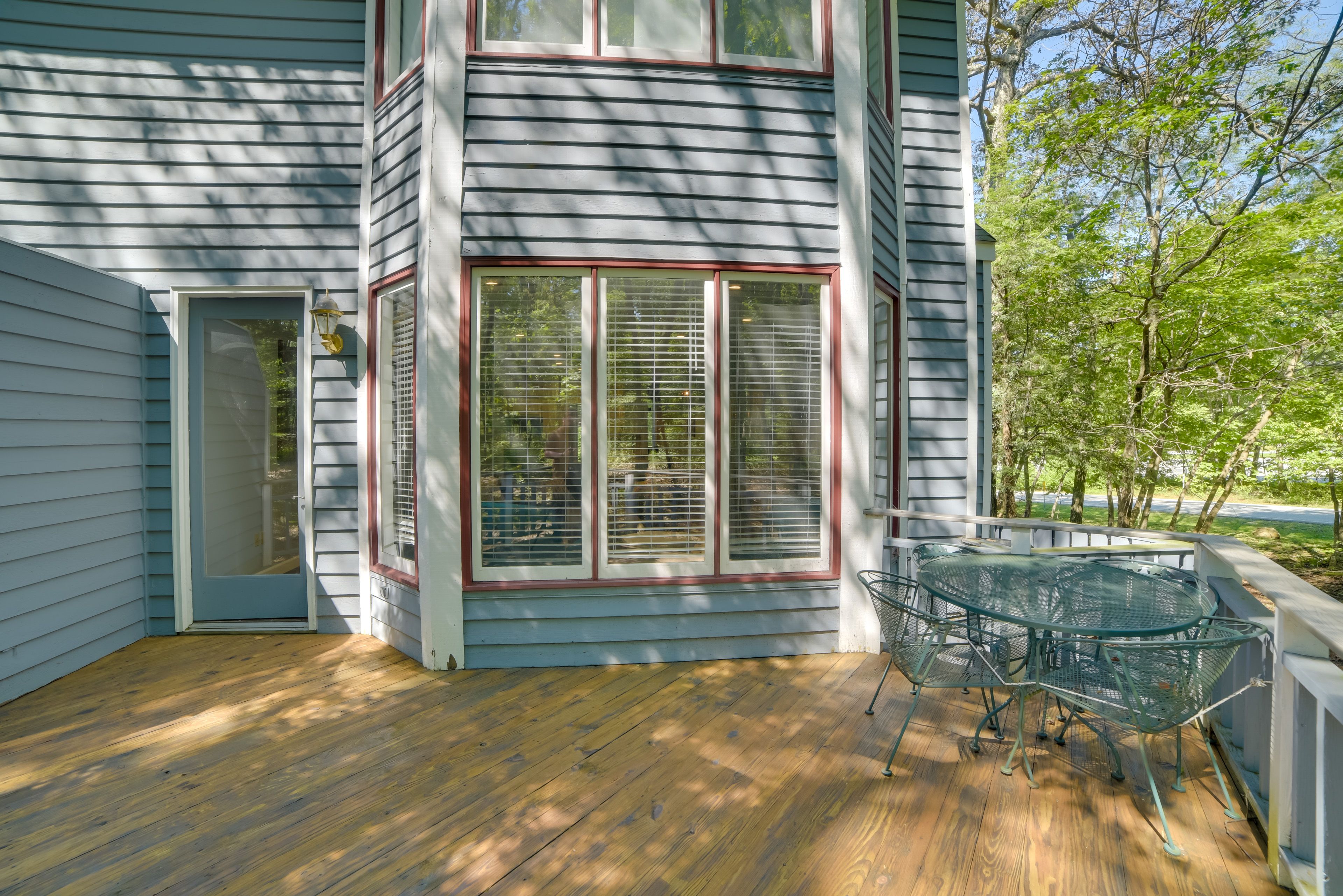 Private Deck