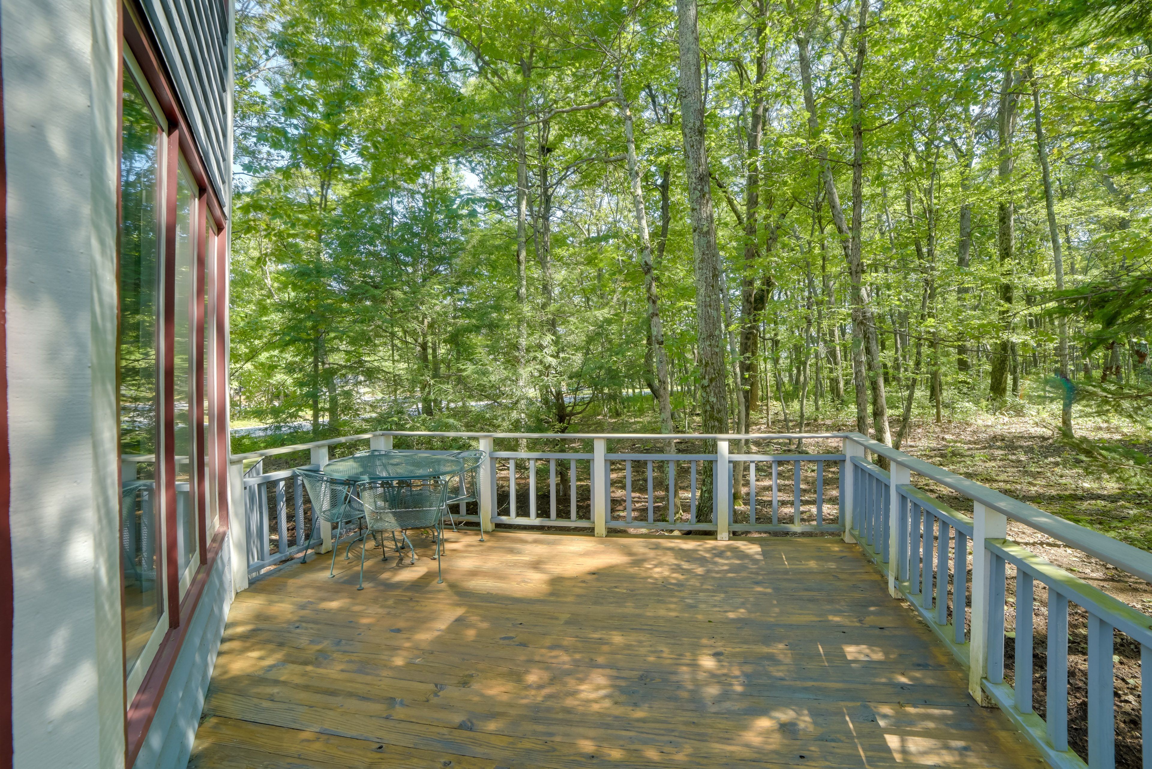 Private Deck