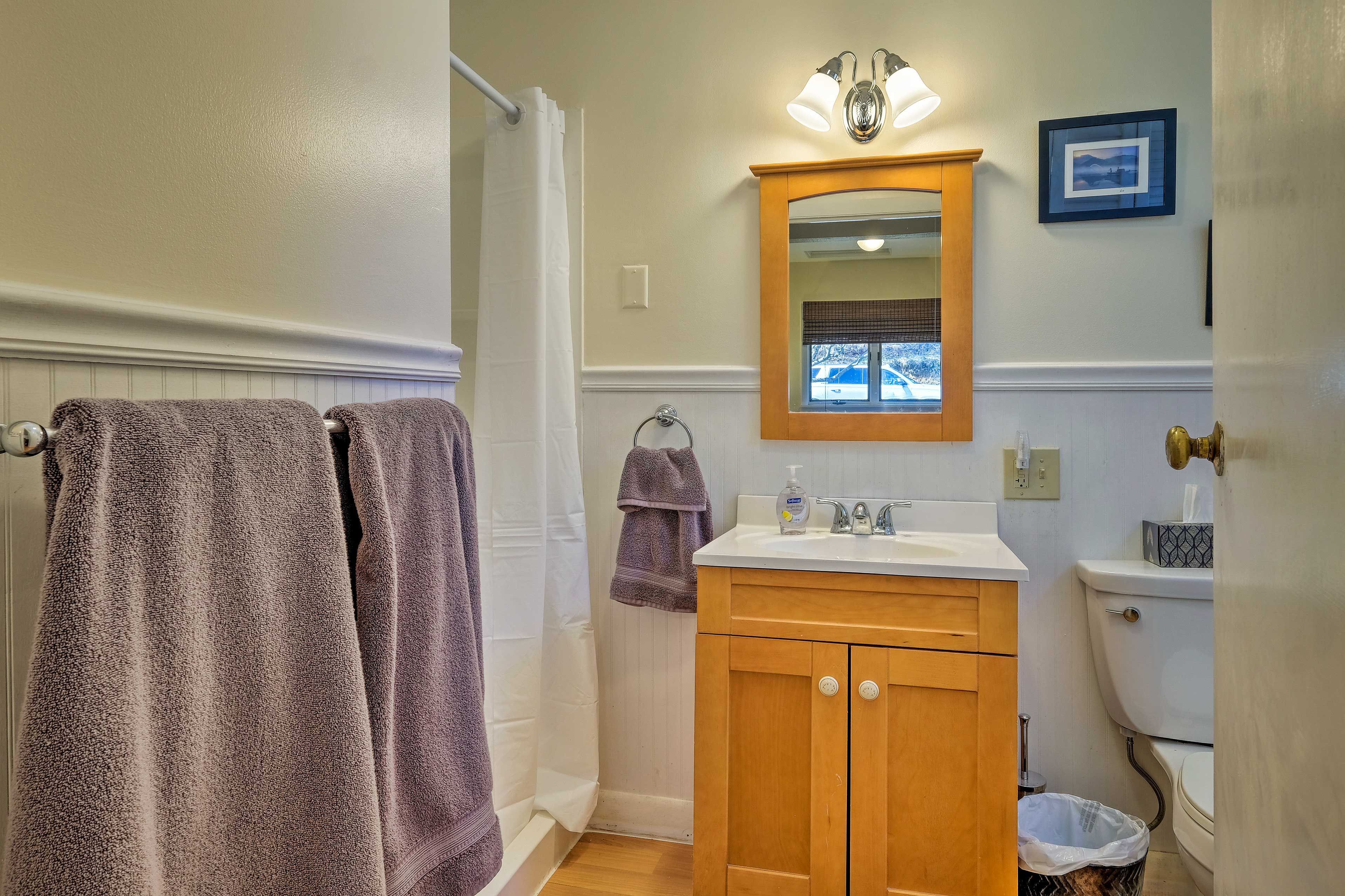 Full Bathroom