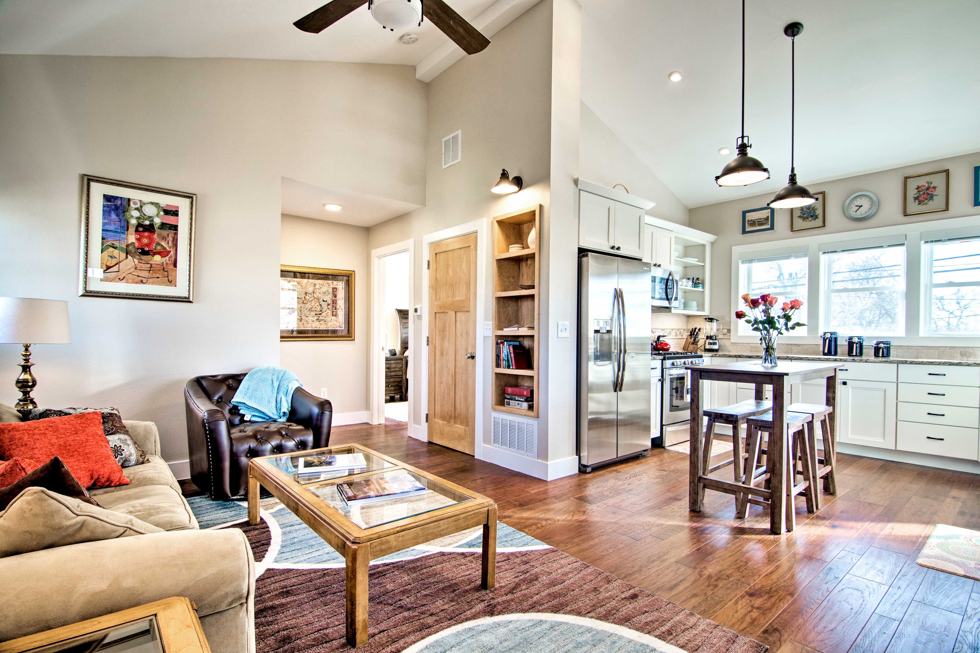 Lafayette Vacation Rental | 1BR | 1BA | 700 Sq Ft | Stairs Required