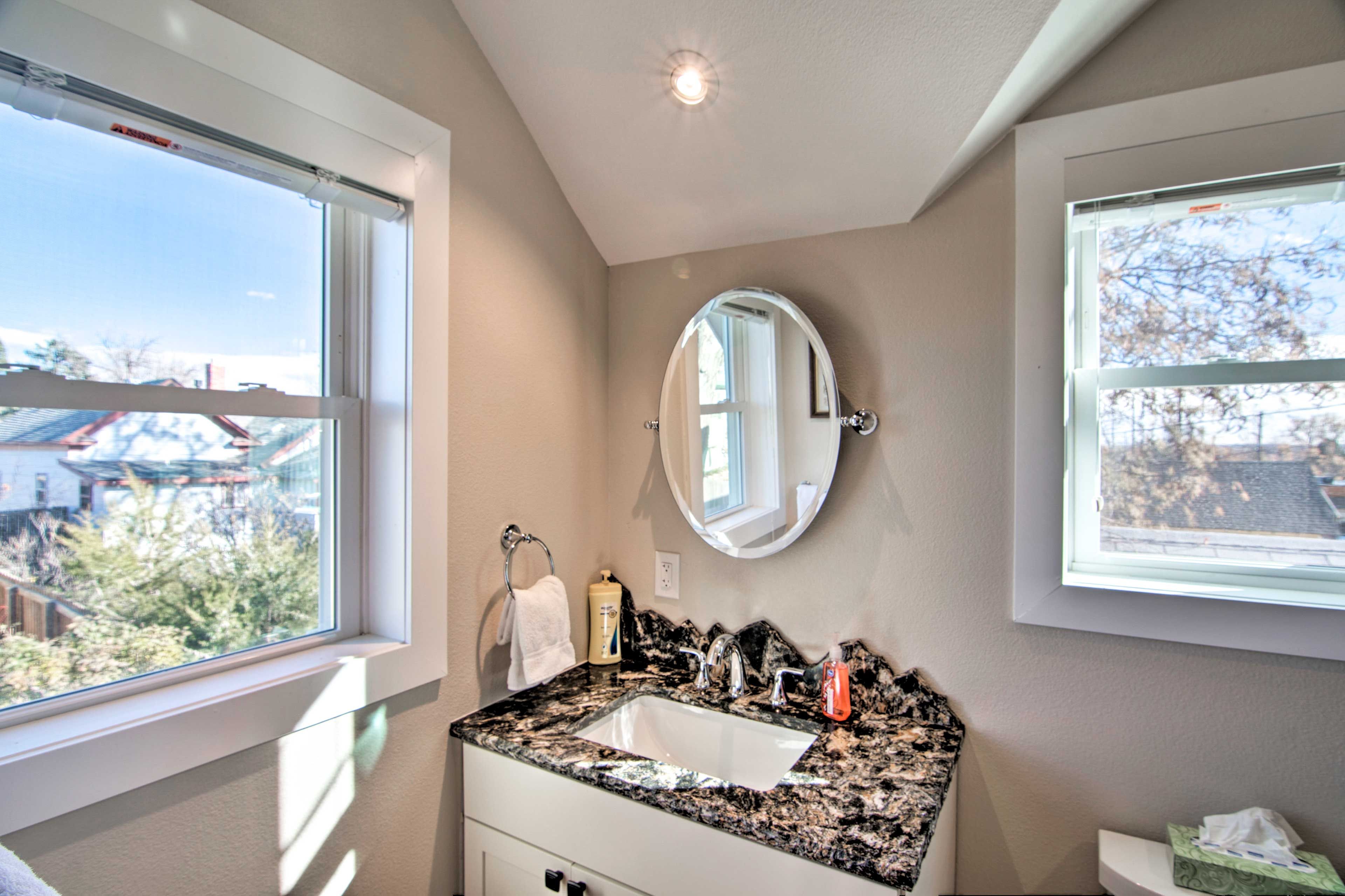 Full Bathroom | Complimentary Toiletries | Hair Dryer | Towels Provided