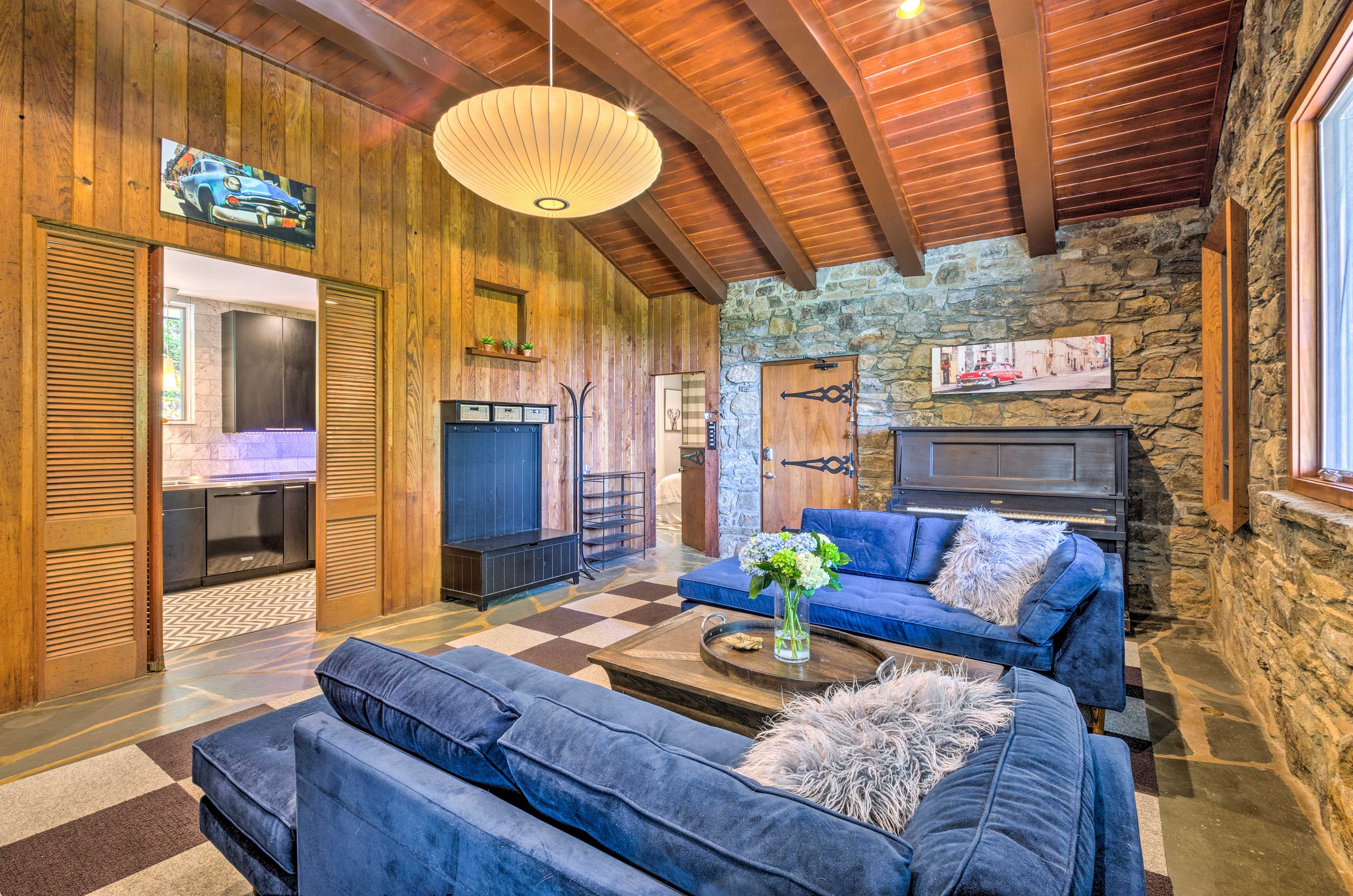 Spend quality time with your loved ones in this cozy sitting area.