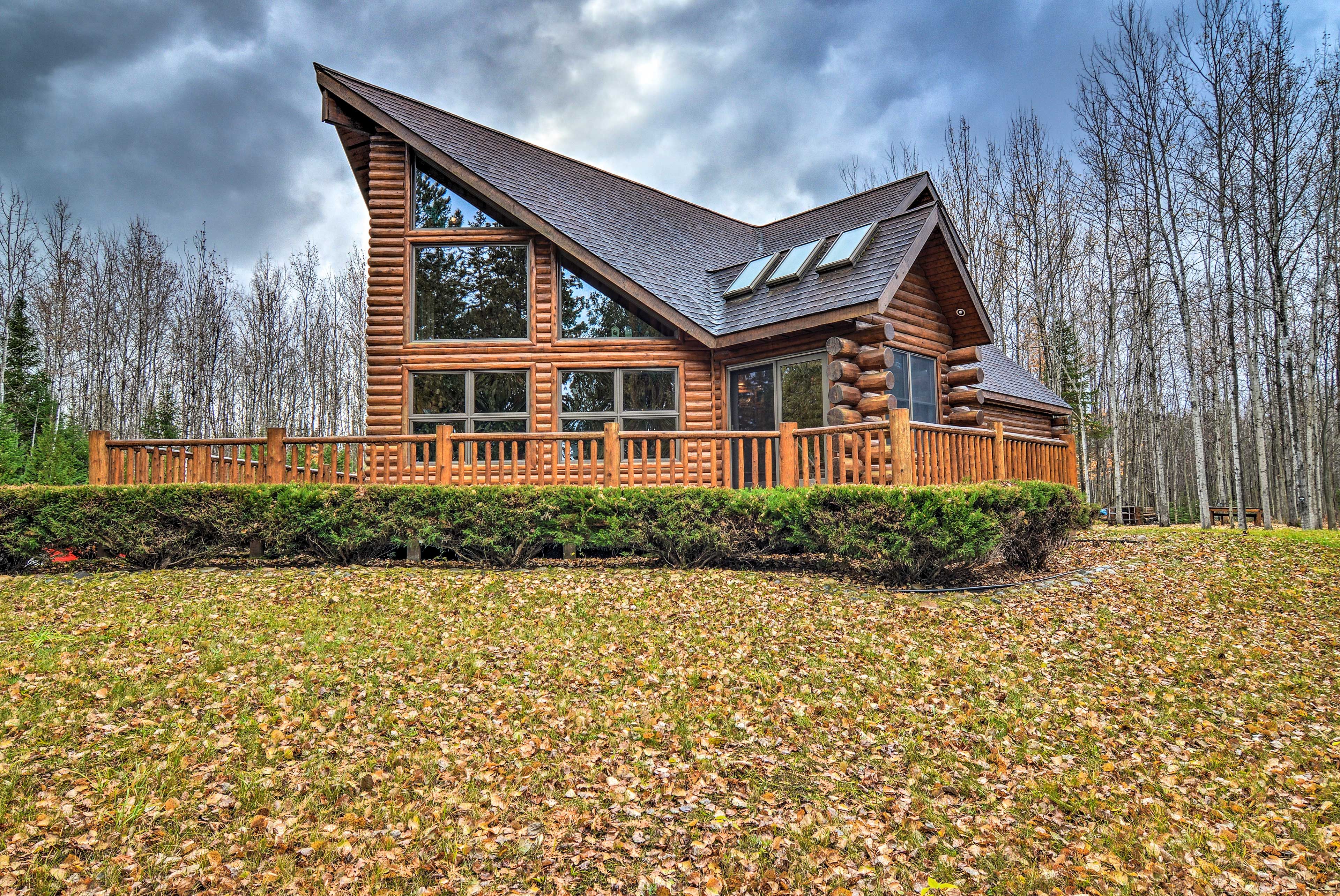 Wraparound Deck | Private Location