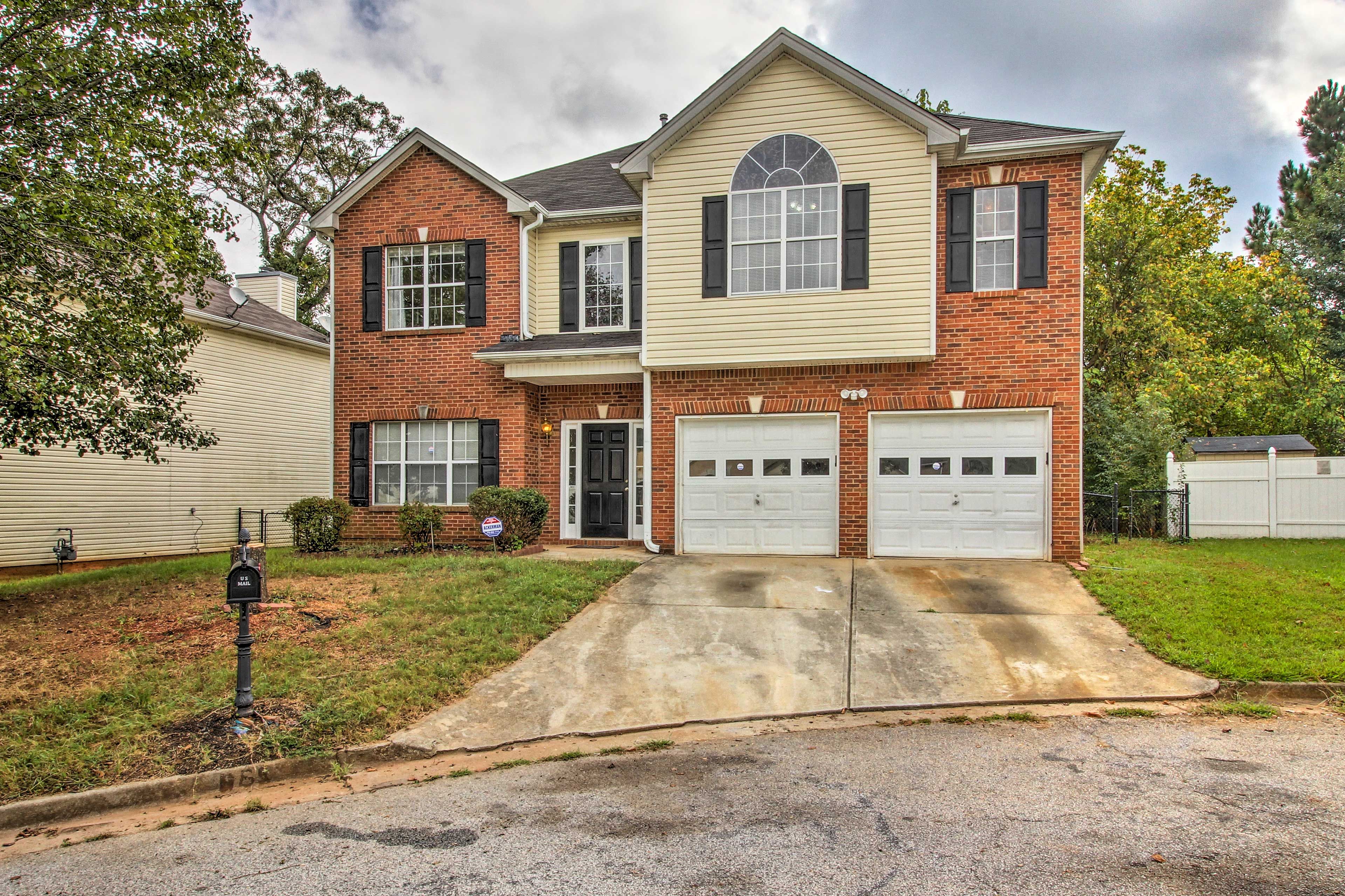Stone Mountain Vacation Rental | 4BR | 2.5BA | 2,564 Sq Ft | Stairs Required