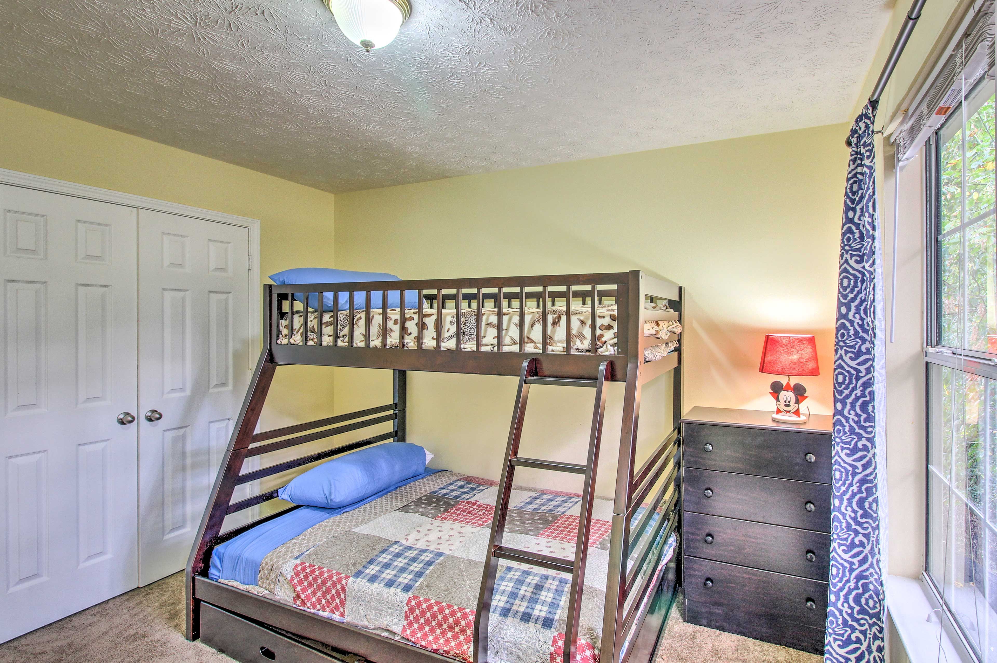 Bedroom 4 | Twin Bunk Bed