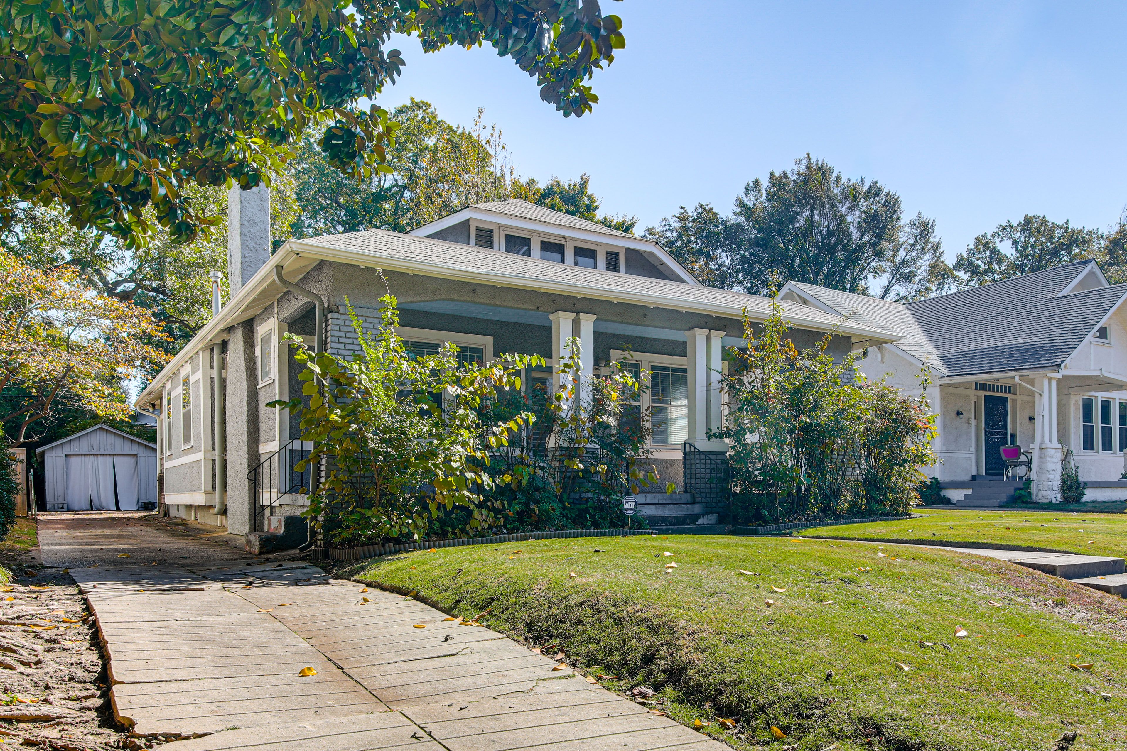 Parking | Driveway (1 Vehicle) | Street