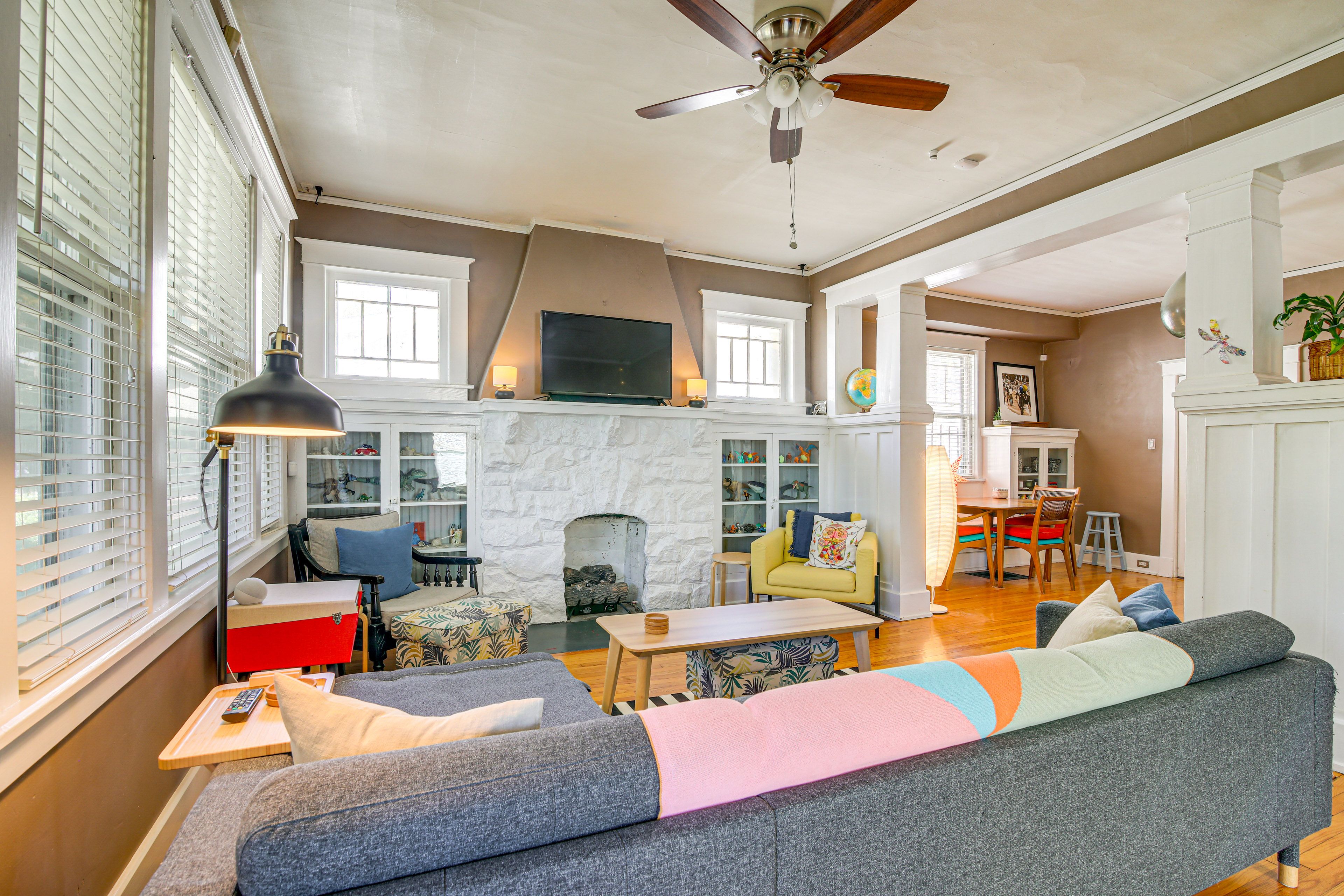 Memphis Vacation Rental | 3BR | 2BA | 1,551 Sq Ft | Stairs to Enter