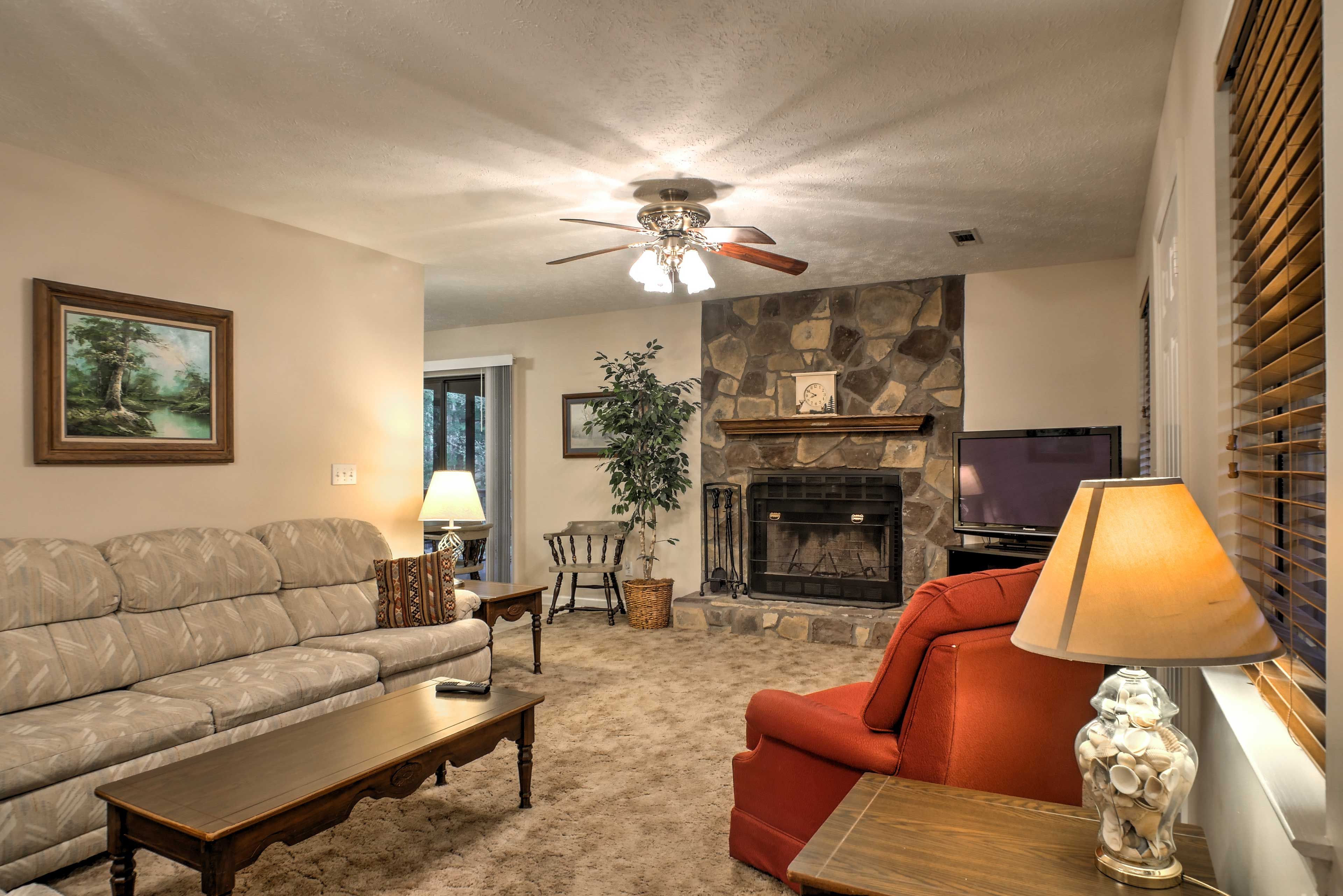 Interior | Central Heating & A/C | Free WiFi