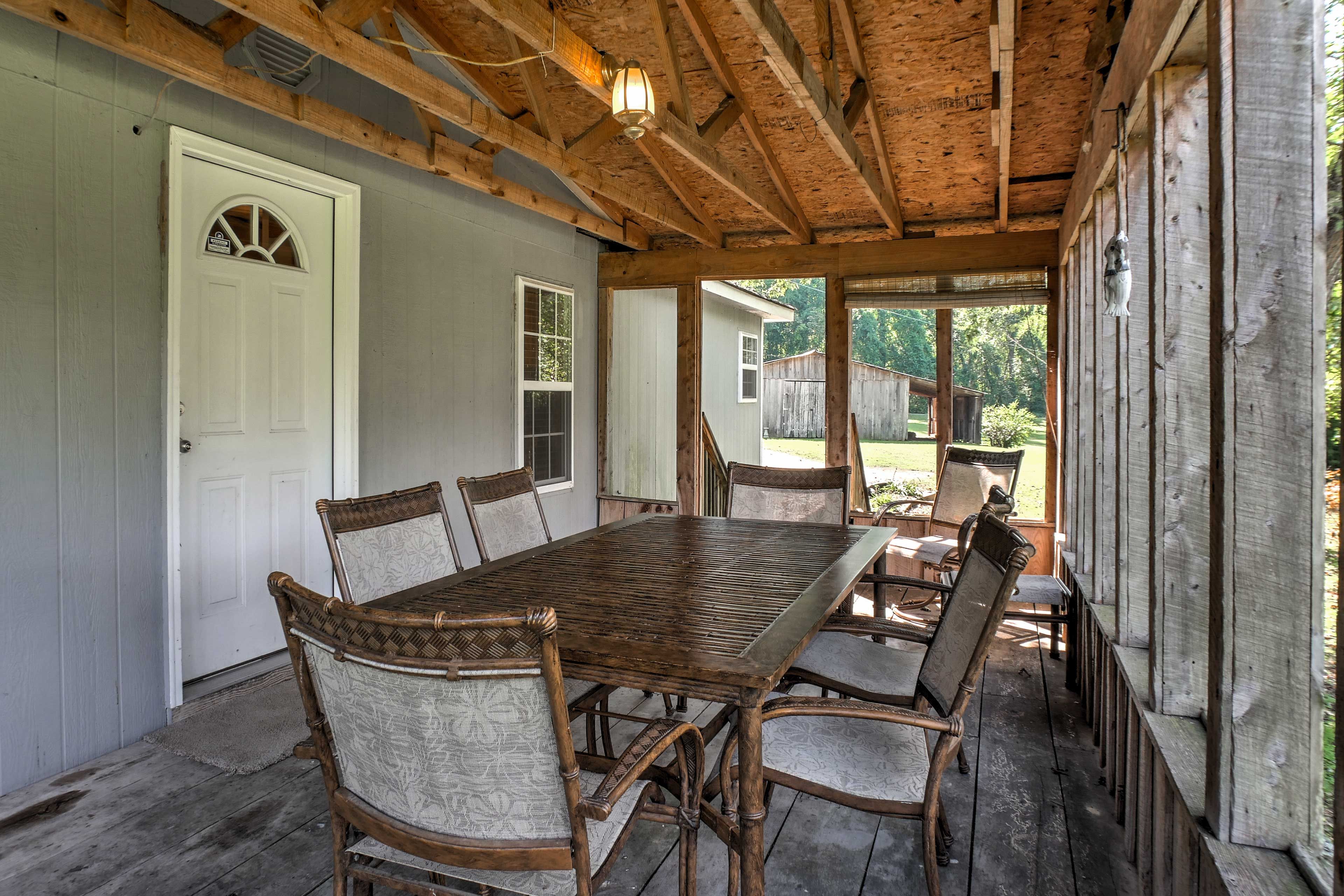Screened-In Porch