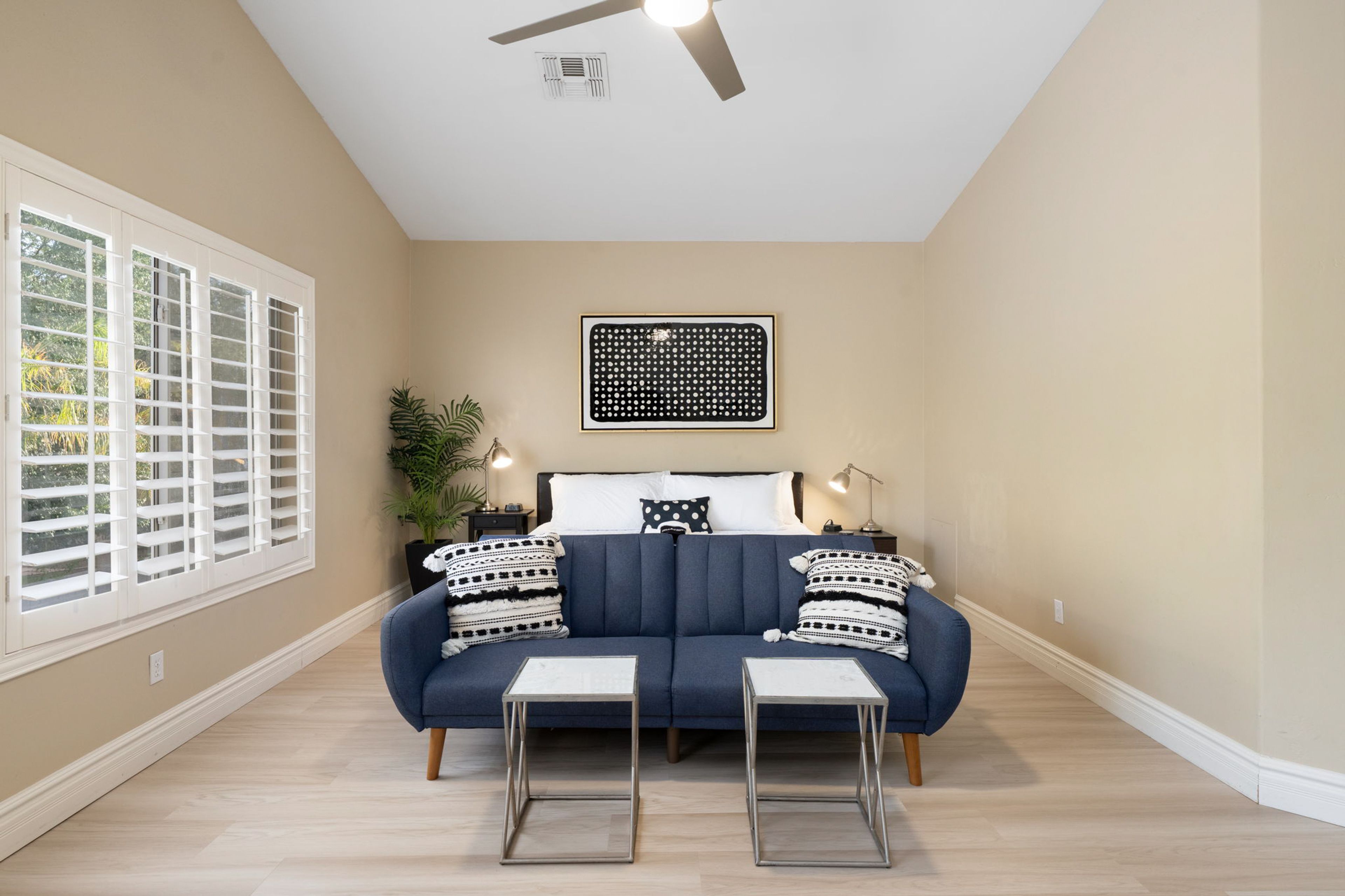 Bedroom 1 | King Bed | Full Futon