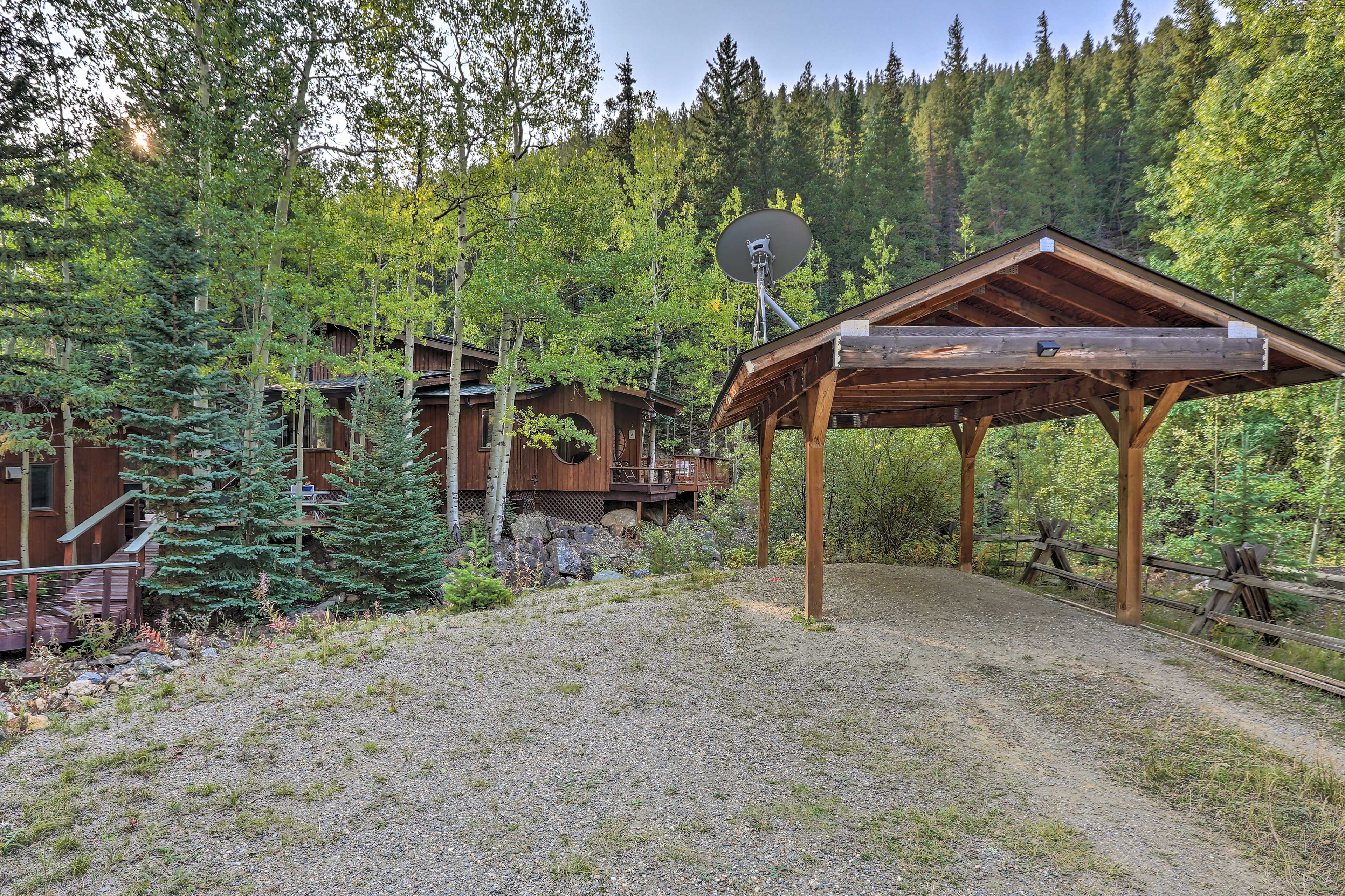 Parking | Driveway (2 Vehicles) | Carport (2 Vehicles)