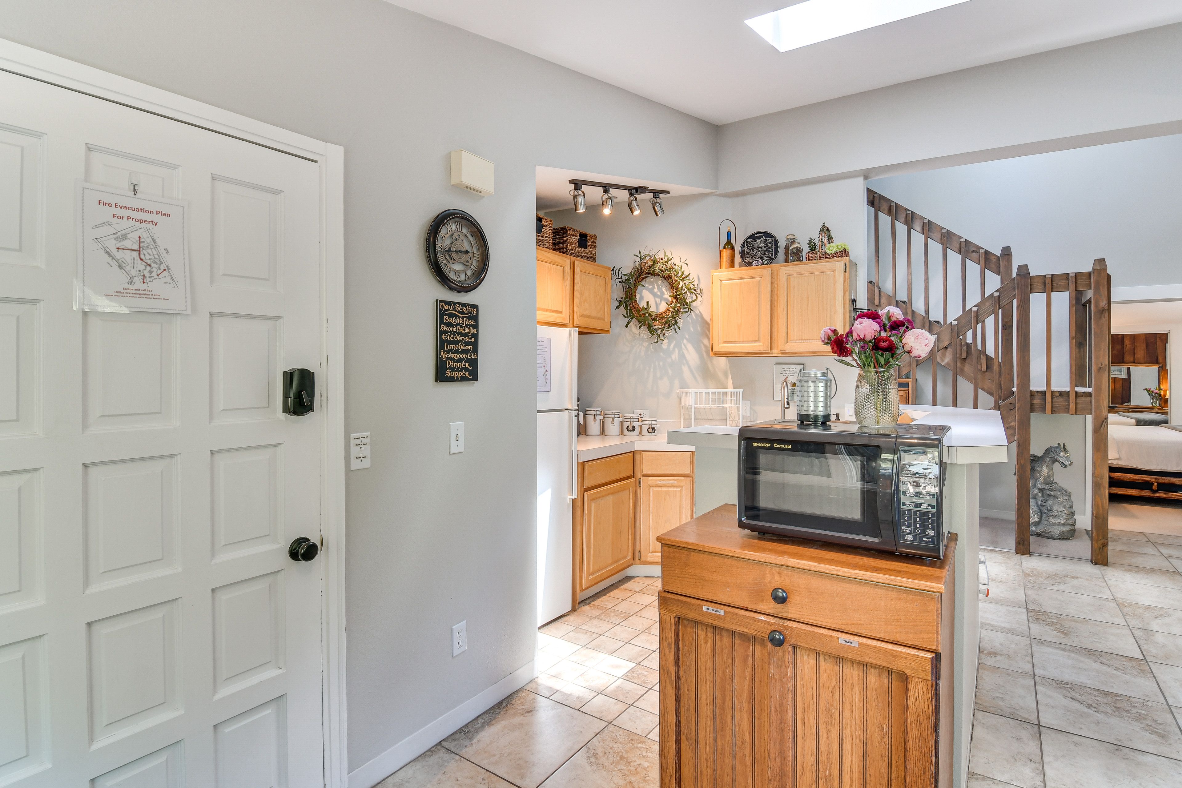 Kitchen | Blender | Main Level