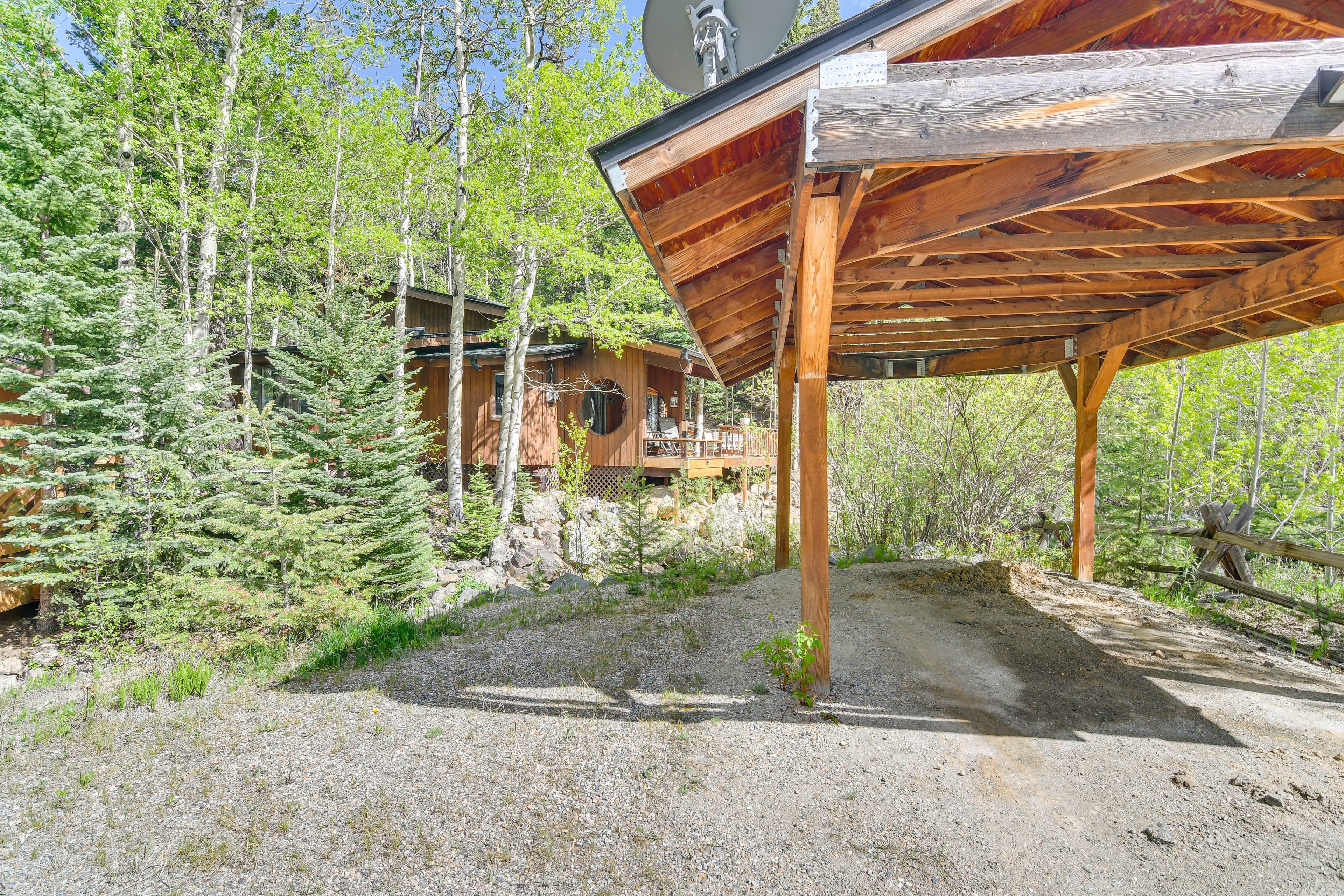 Parking | Driveway (2 Vehicles) | Carport (2 Vehicles)