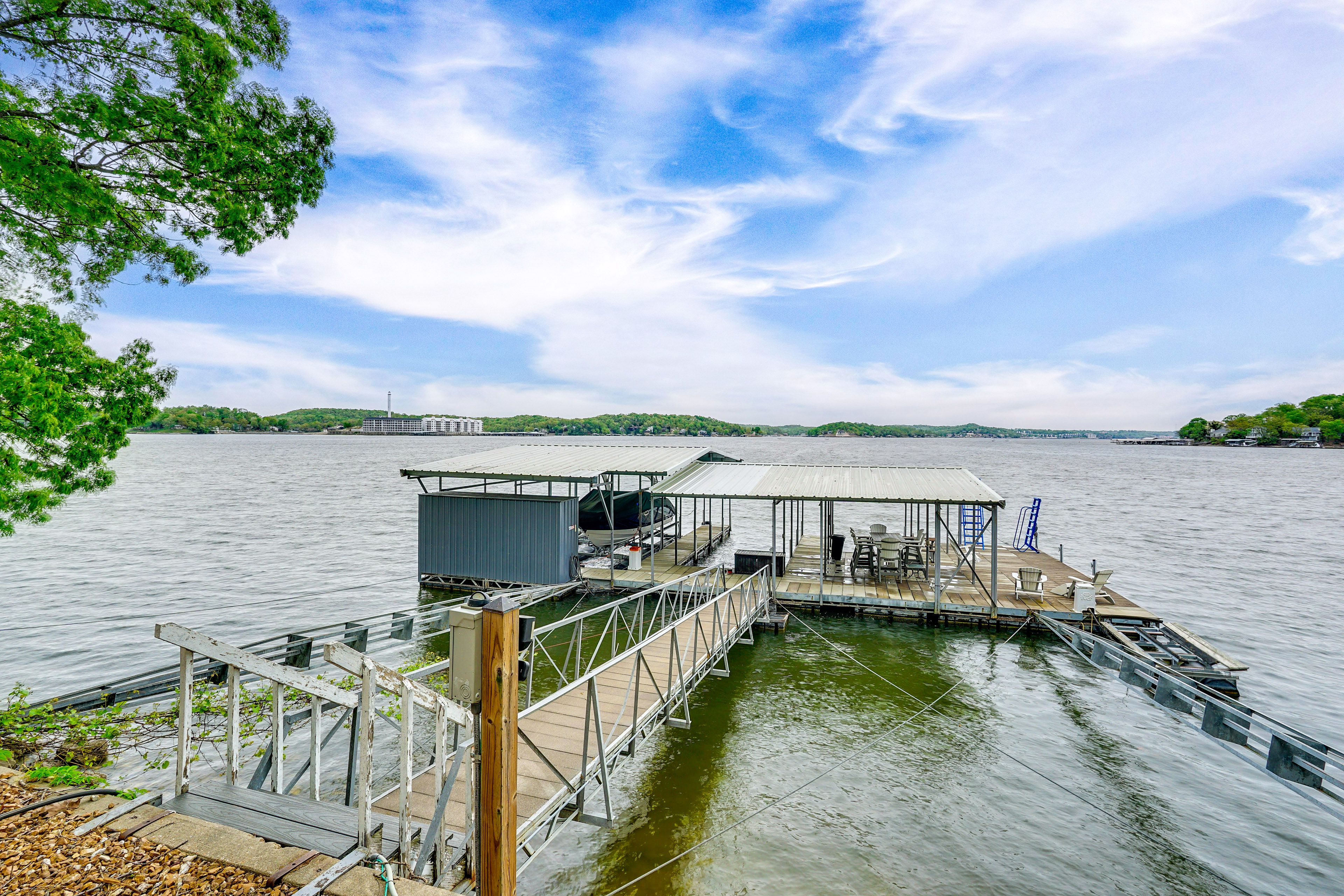 Shared Outdoor Amenities | Boat Dock | Boat Slip | Swimming Platform