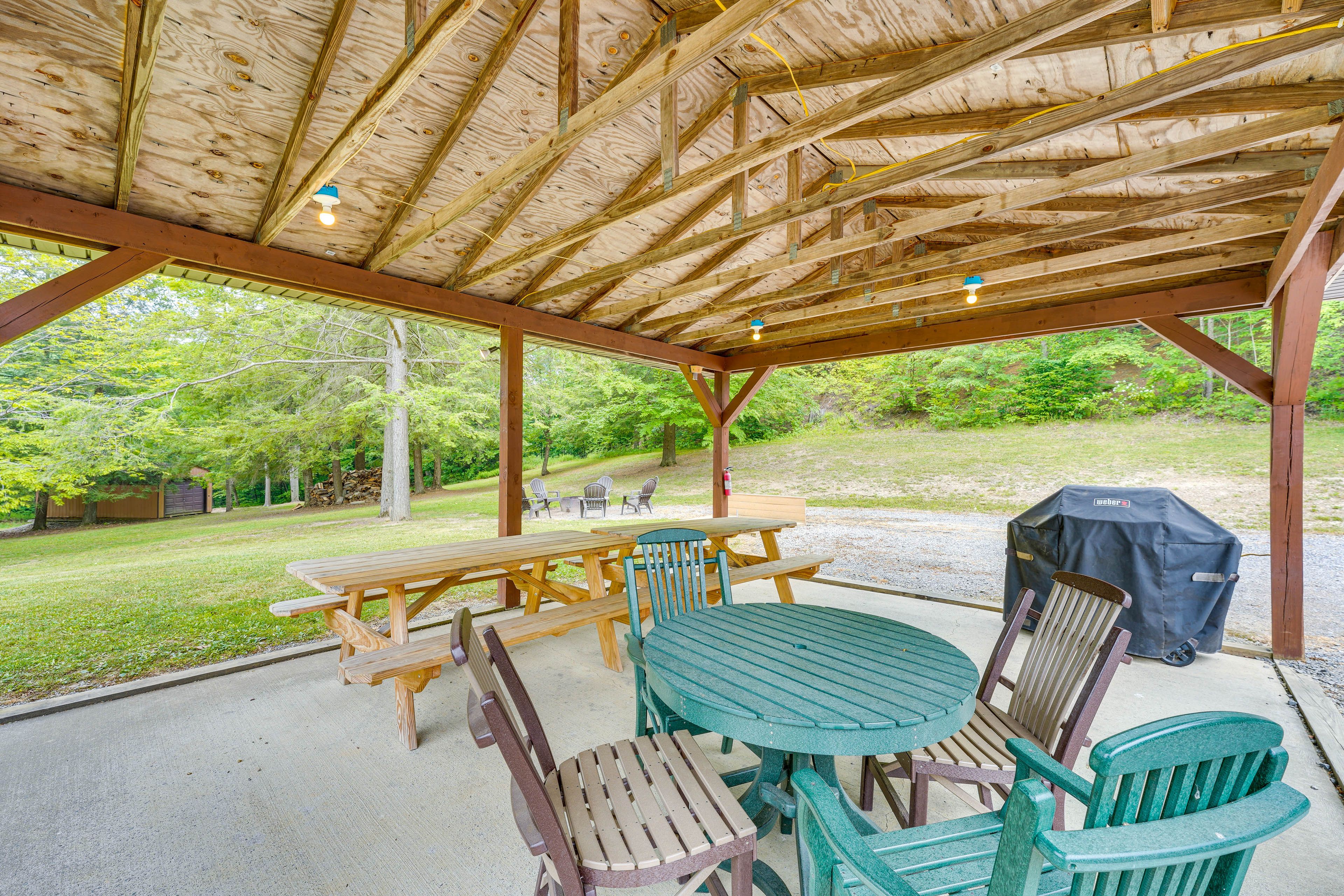Covered Picnic Area | Gas Grill