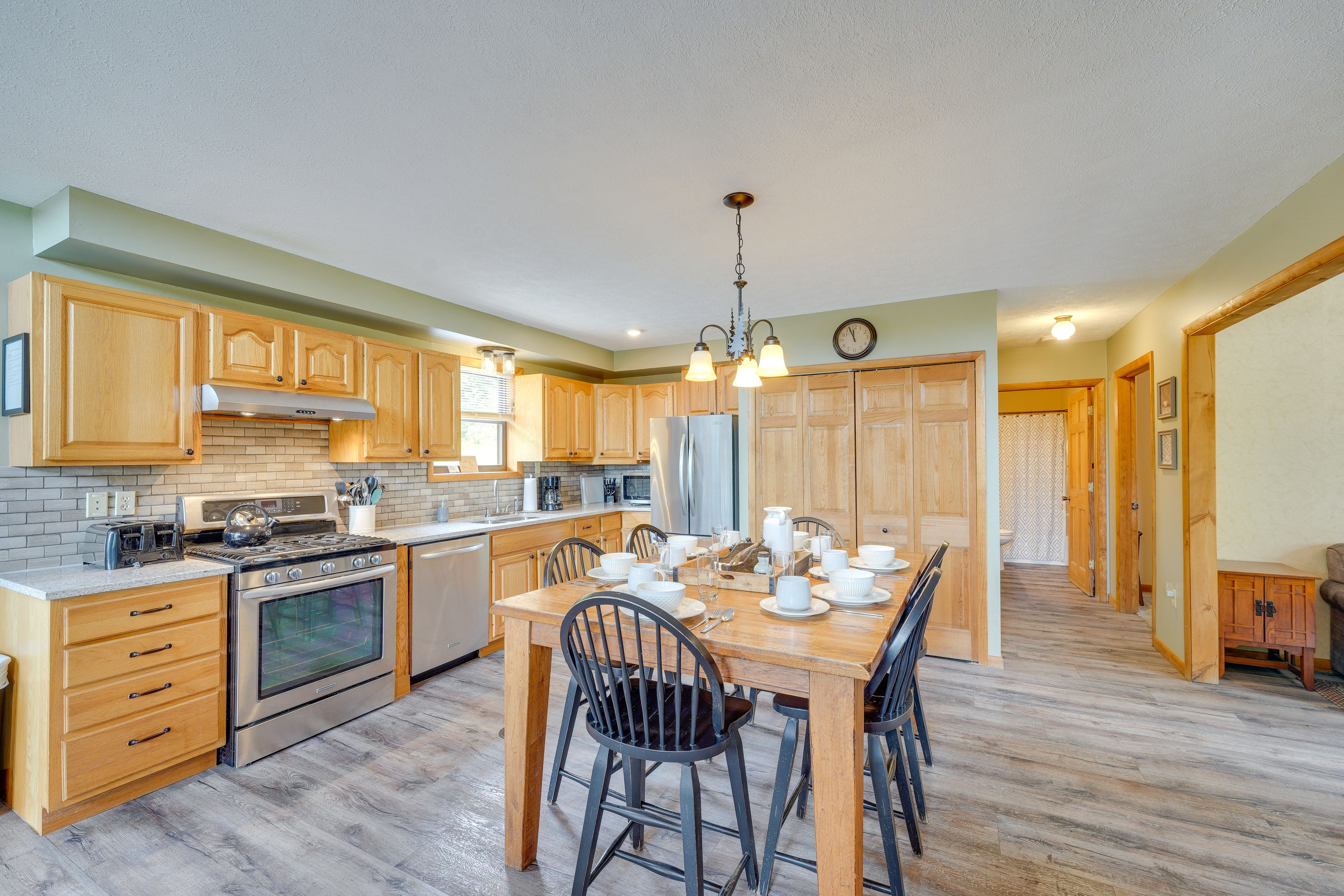 Kitchen | 1st Floor | Dining Table | Cooking Basics | Dishware & Flatware