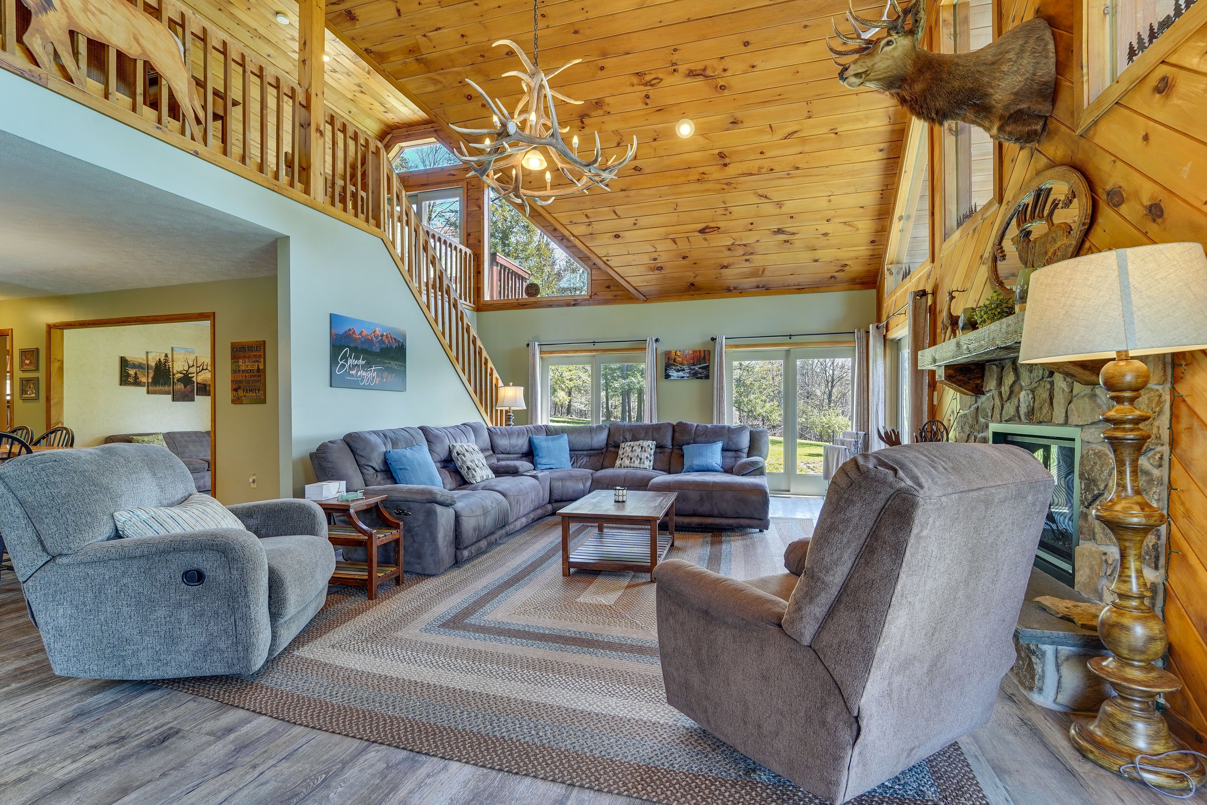 Living Room | 1st Floor | Free WiFi | Gas Fireplace