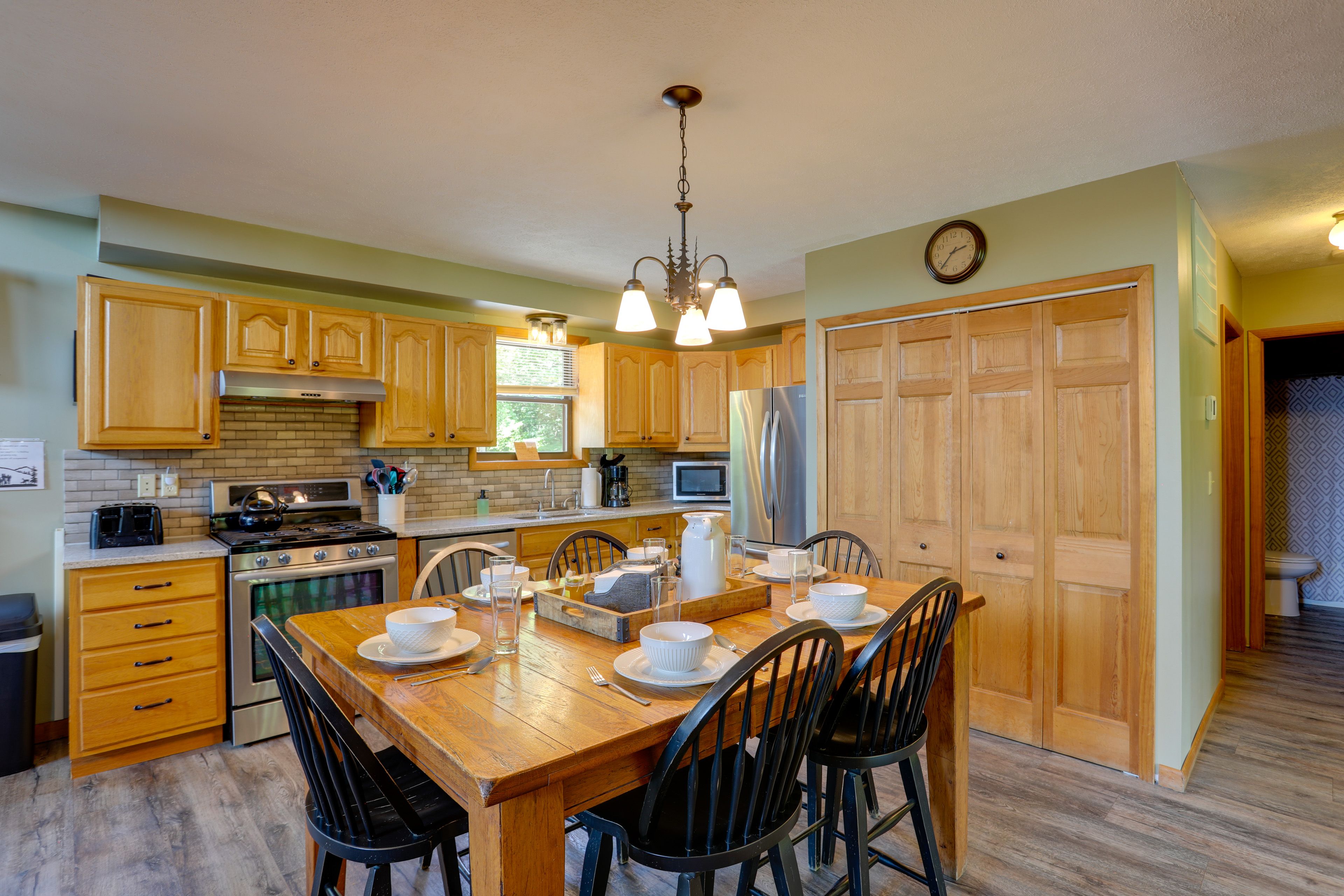 Kitchen | Open Interior | 1st Floor
