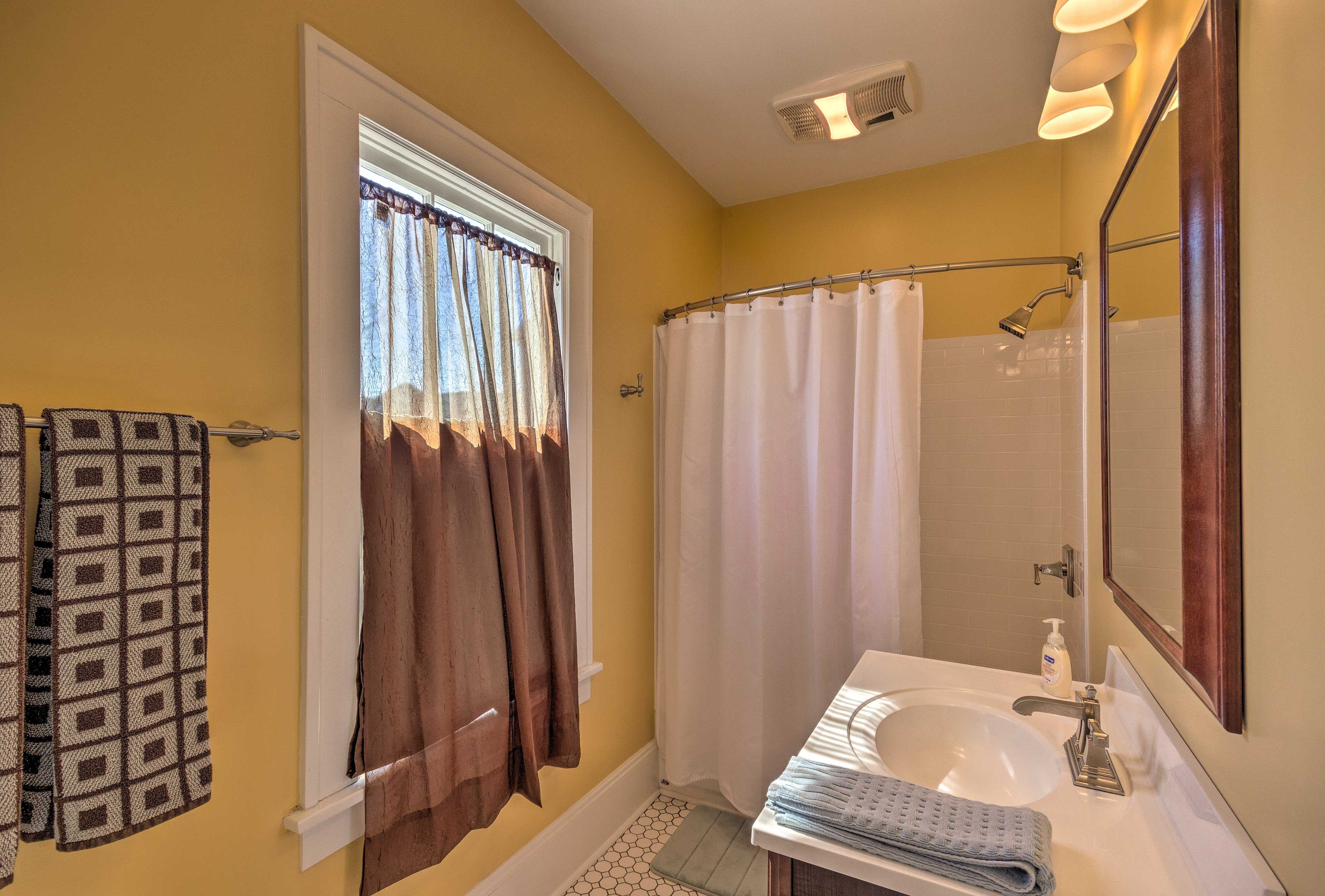 Fresh towels are provided!