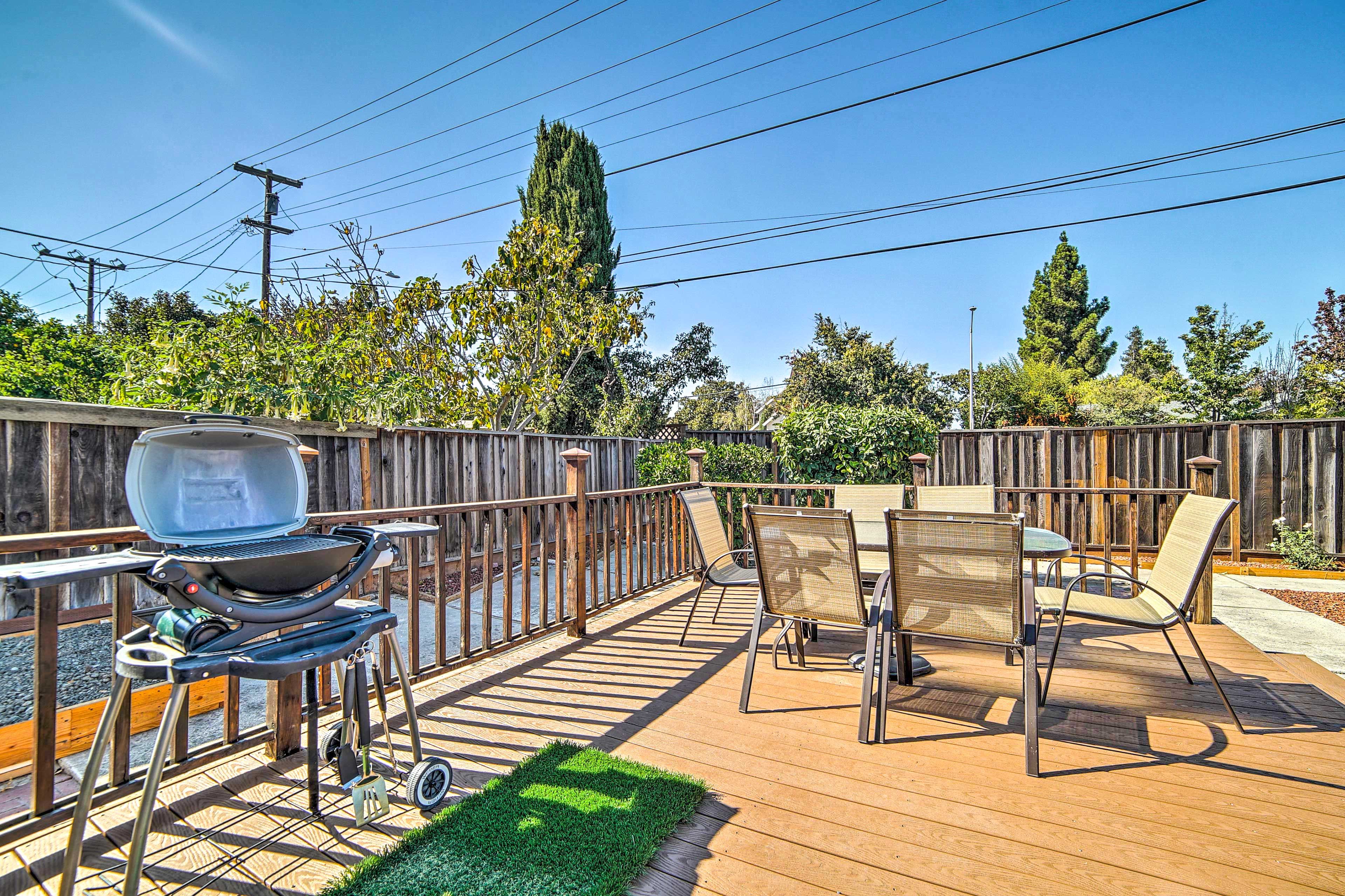 Private Deck | Weber Grill