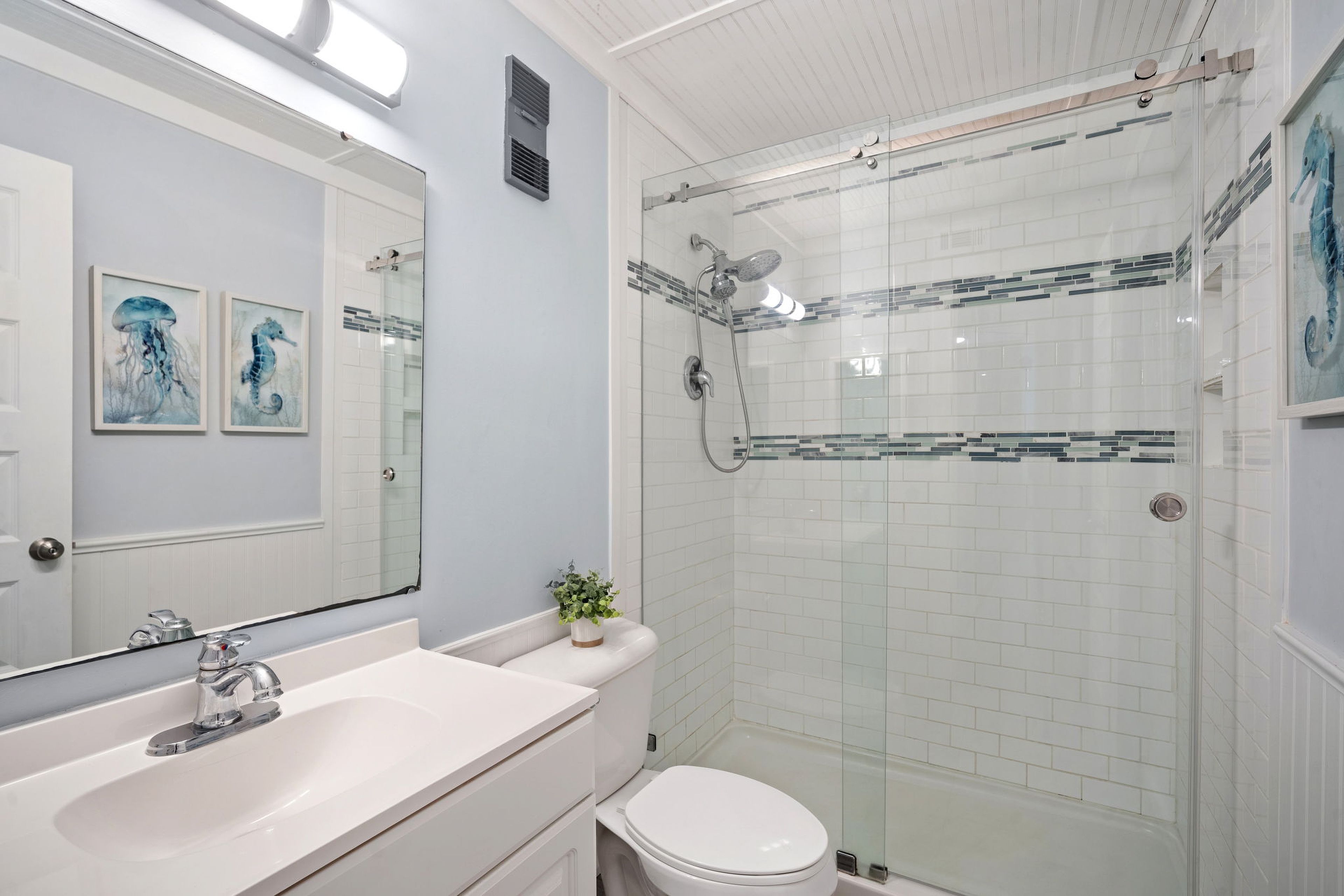 Full Bathroom
