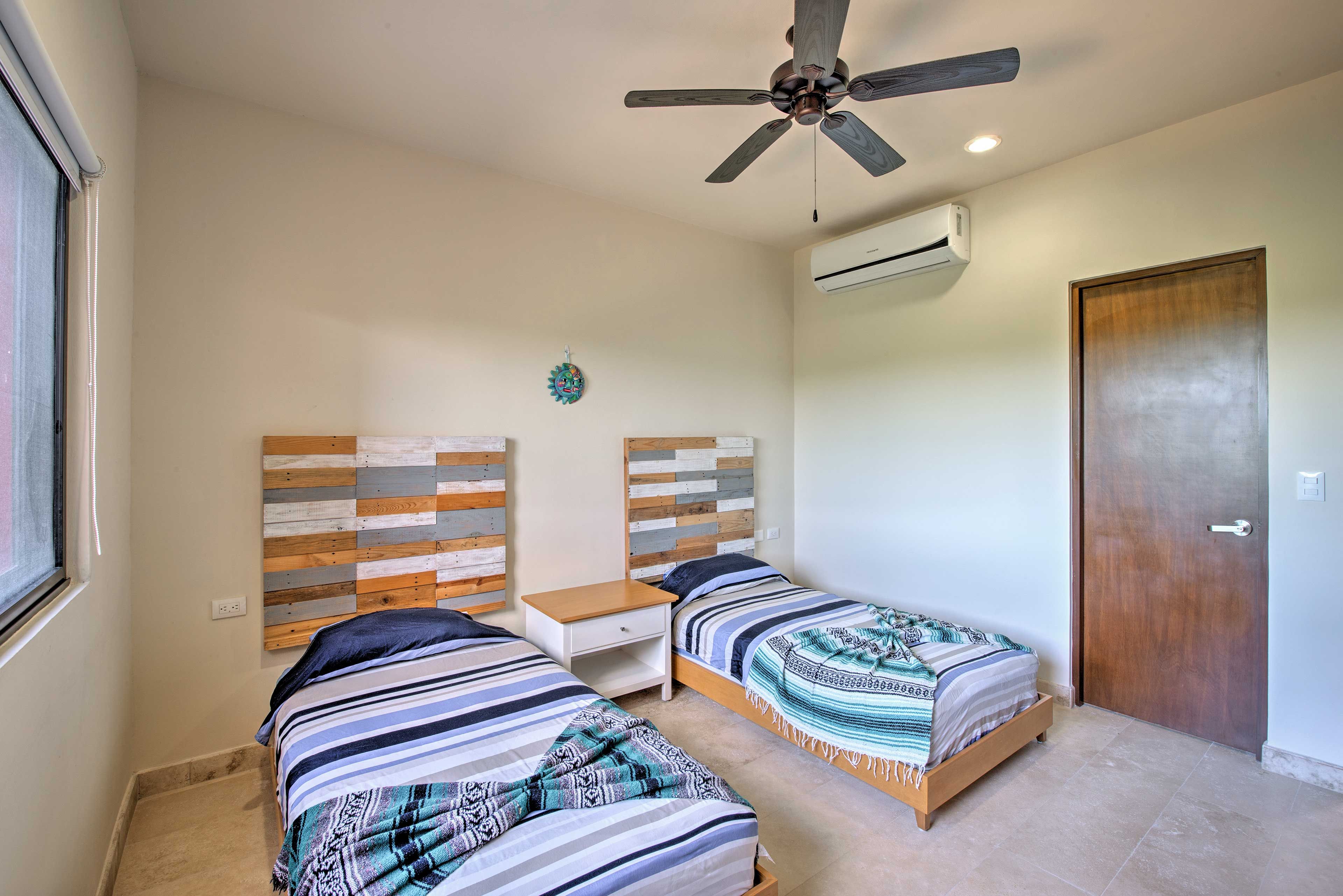 Bedroom 2 | 2 Twin Beds | 2nd Floor