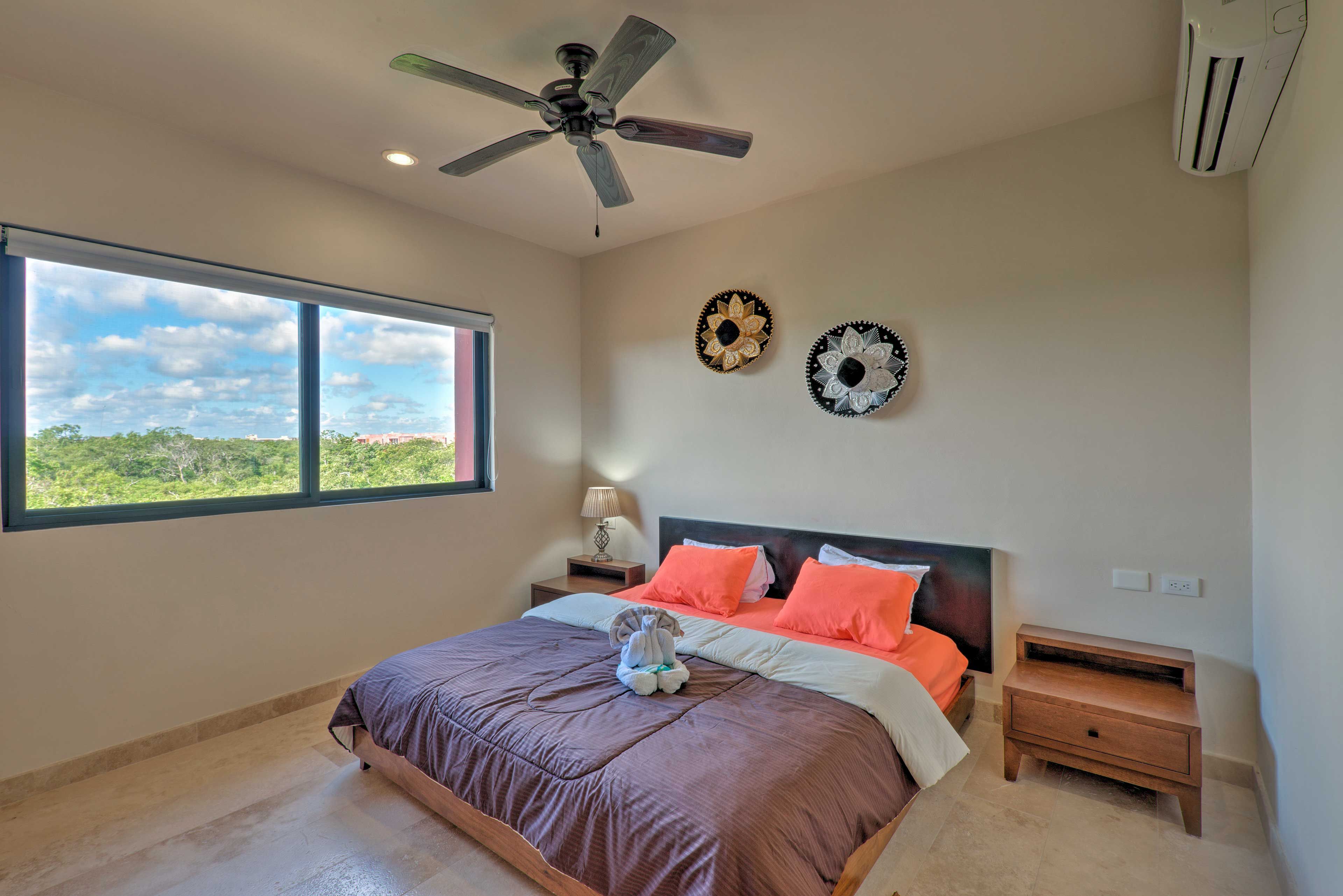 Bedroom 3 | King Bed | 3rd Floor