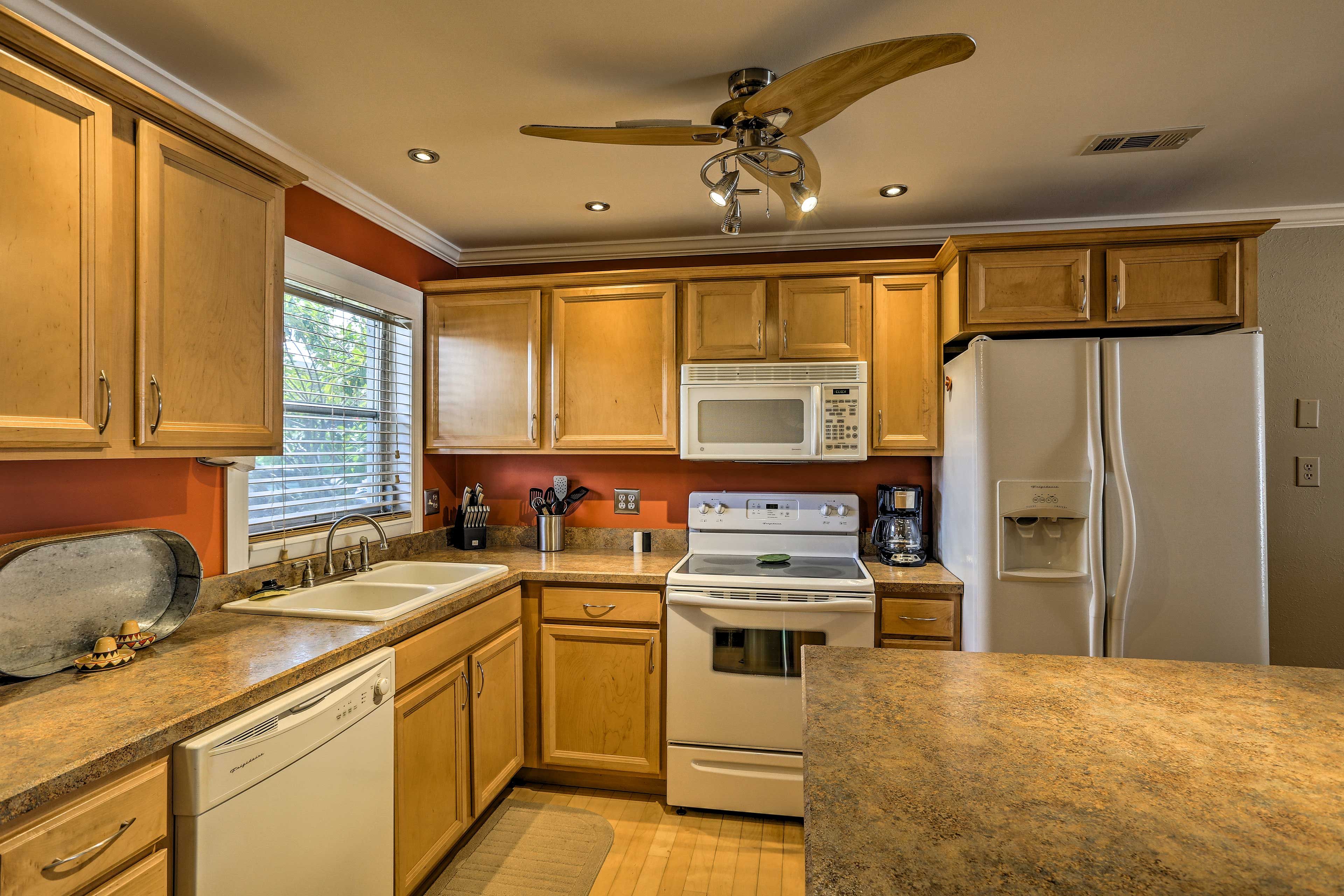 There's tons of counter space.
