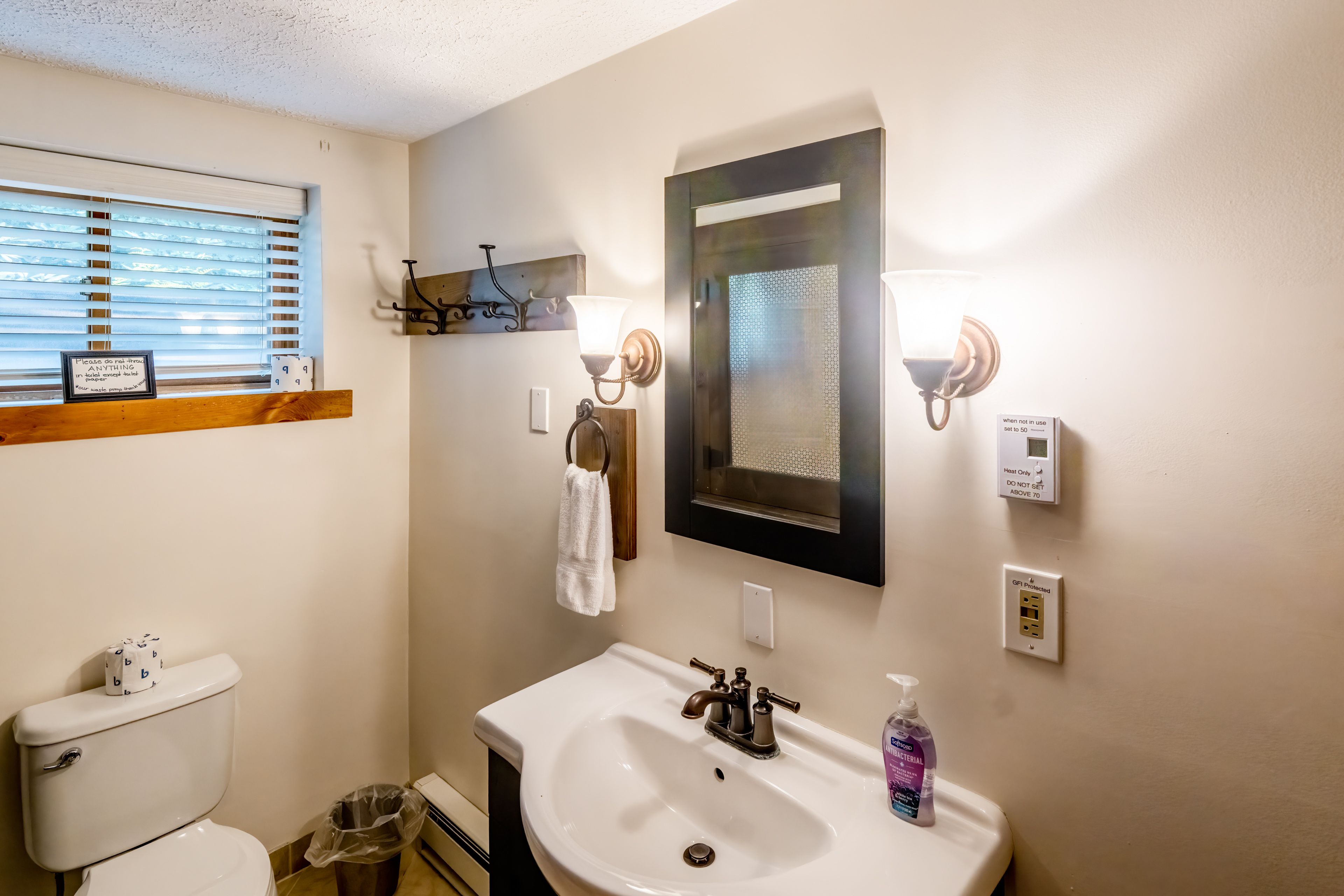 Bathroom | Towels Provided