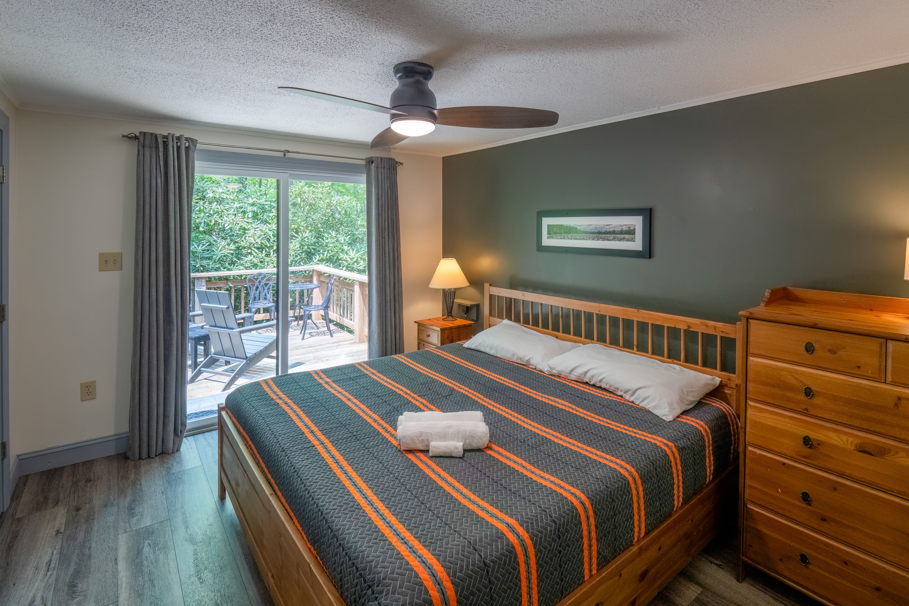 Bedroom 2 | Queen Bed | Deck Access