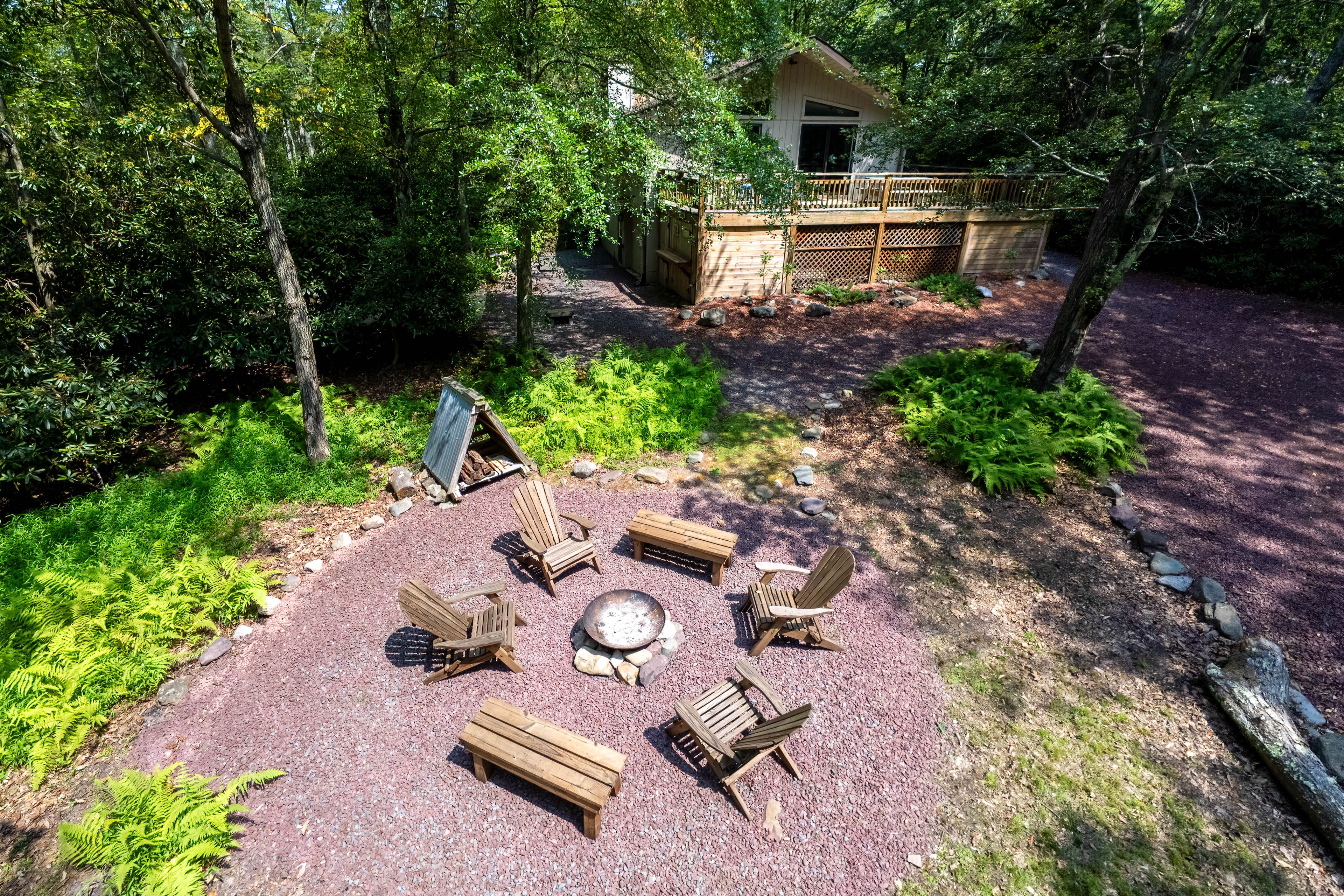 Private Yard | Fire Pit | Outdoor Games