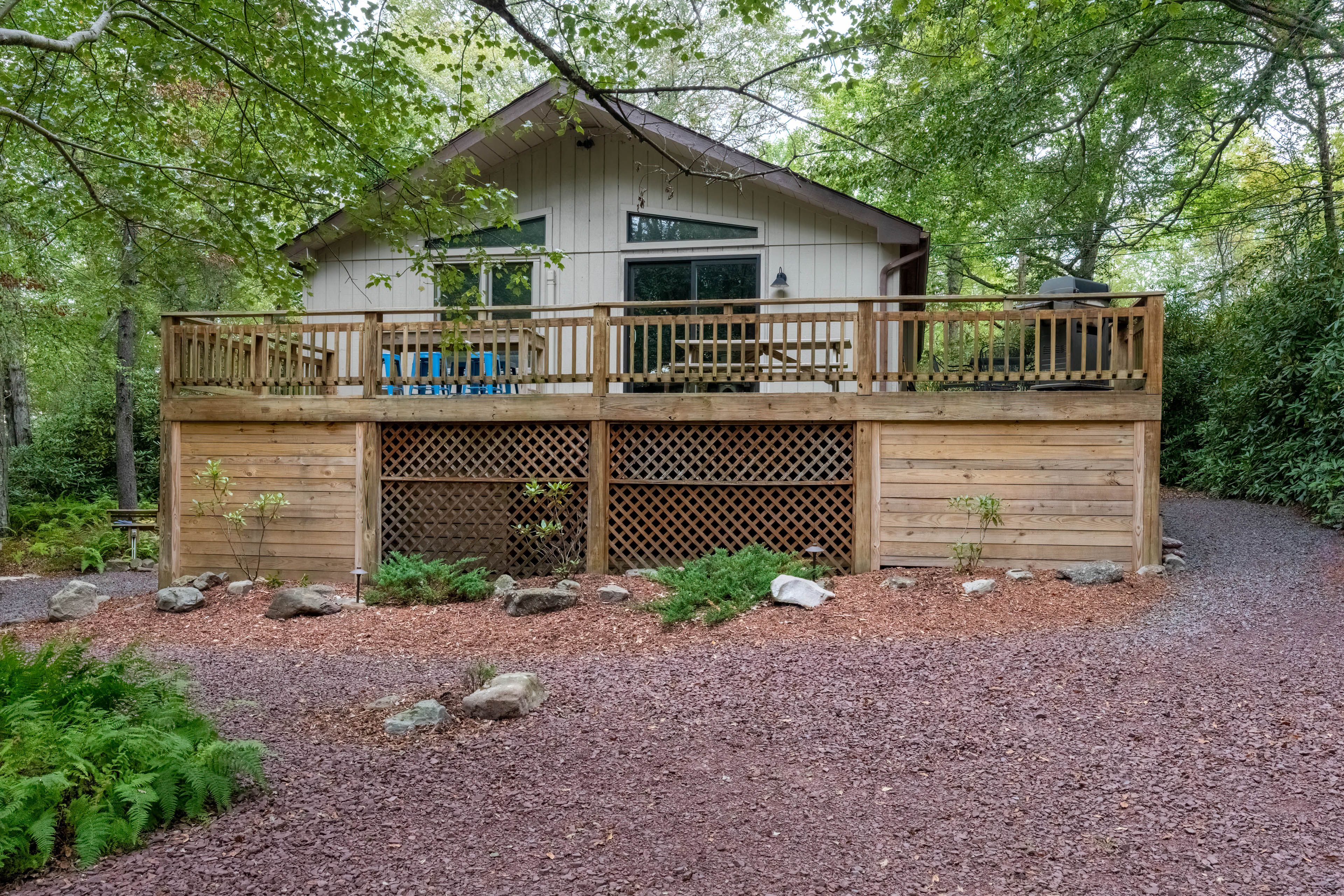 Driveway Parking (6 Vehicles)