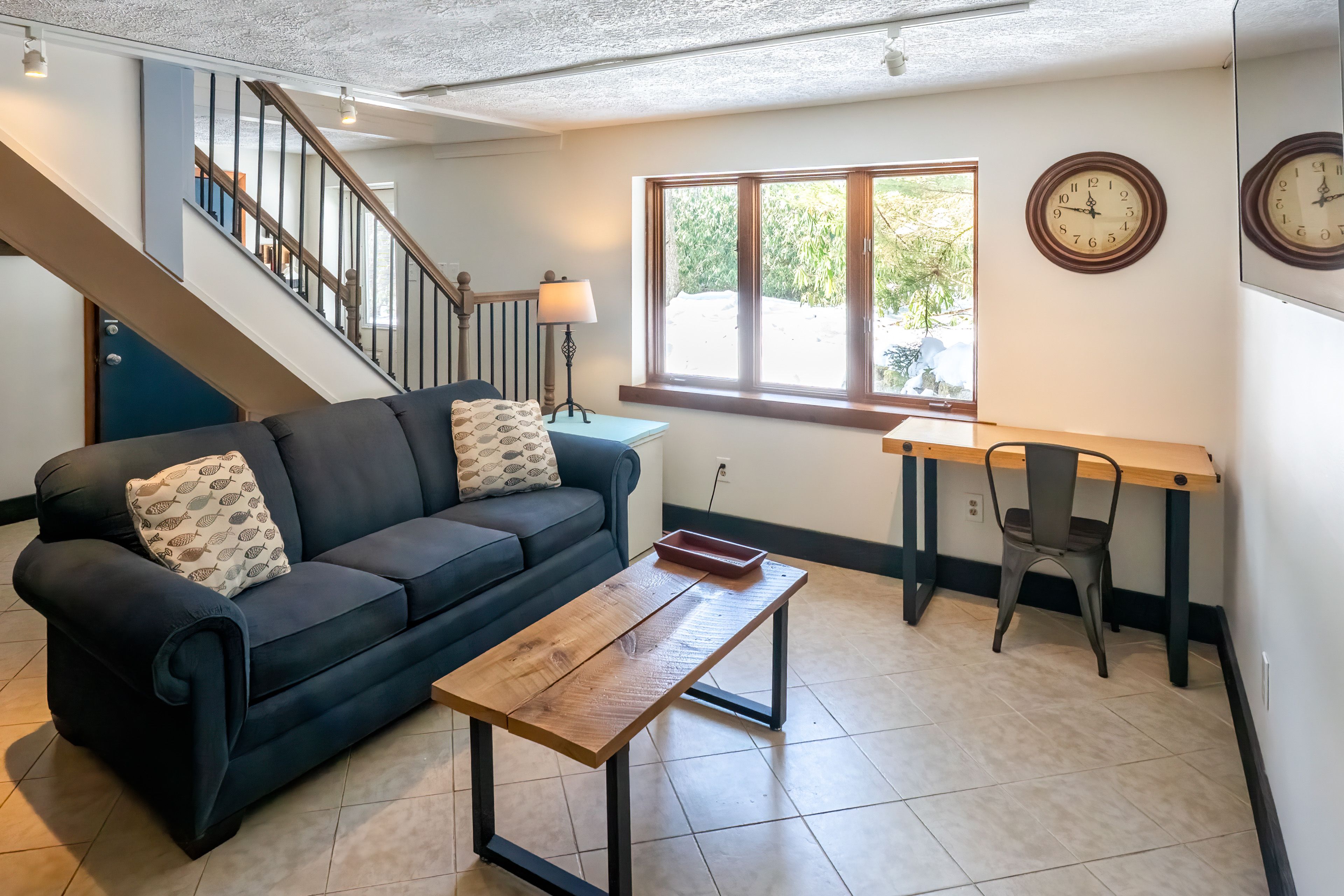 Downstairs Living Area | Flat-Screen Cable TV