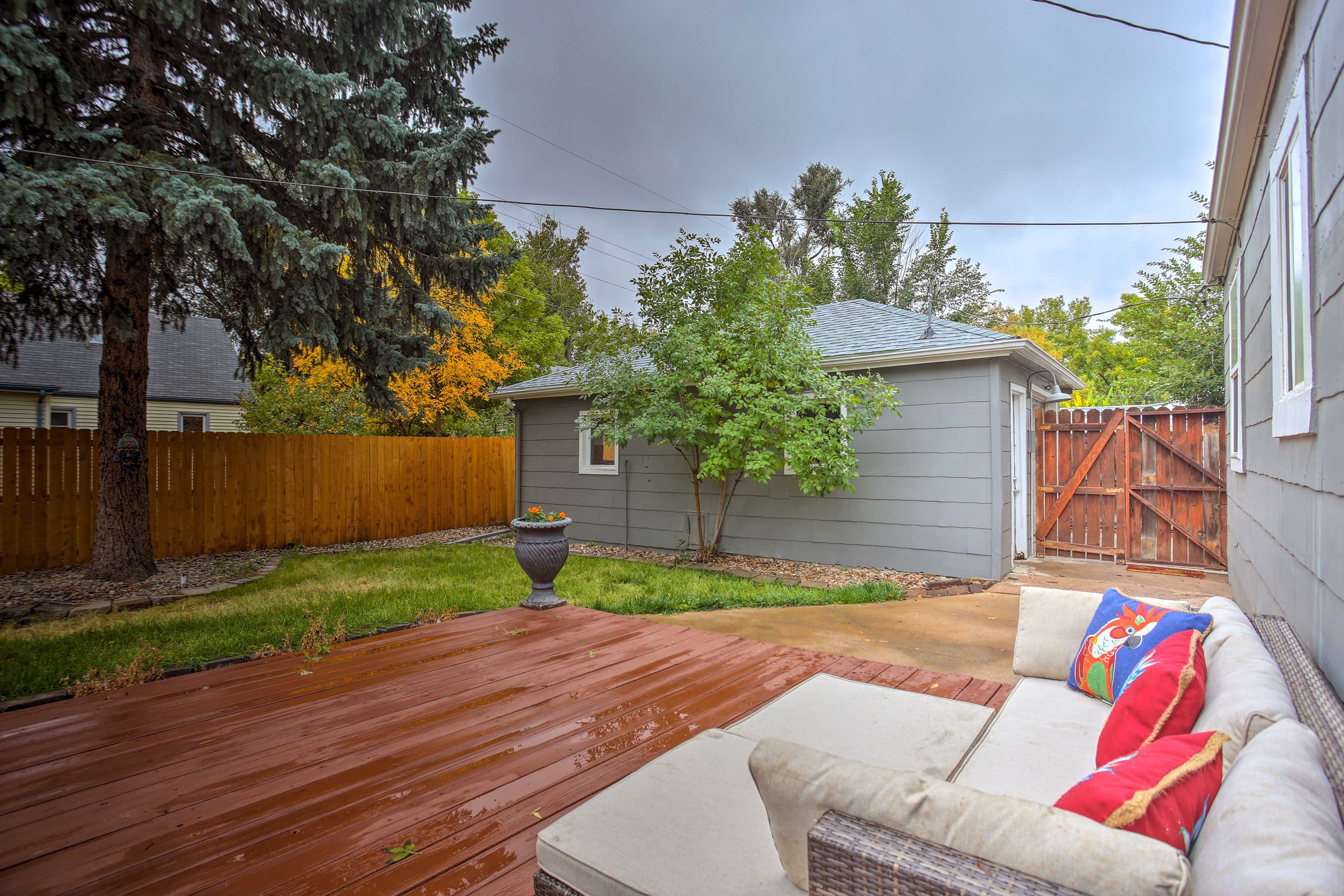 Private Yard w/ Deck