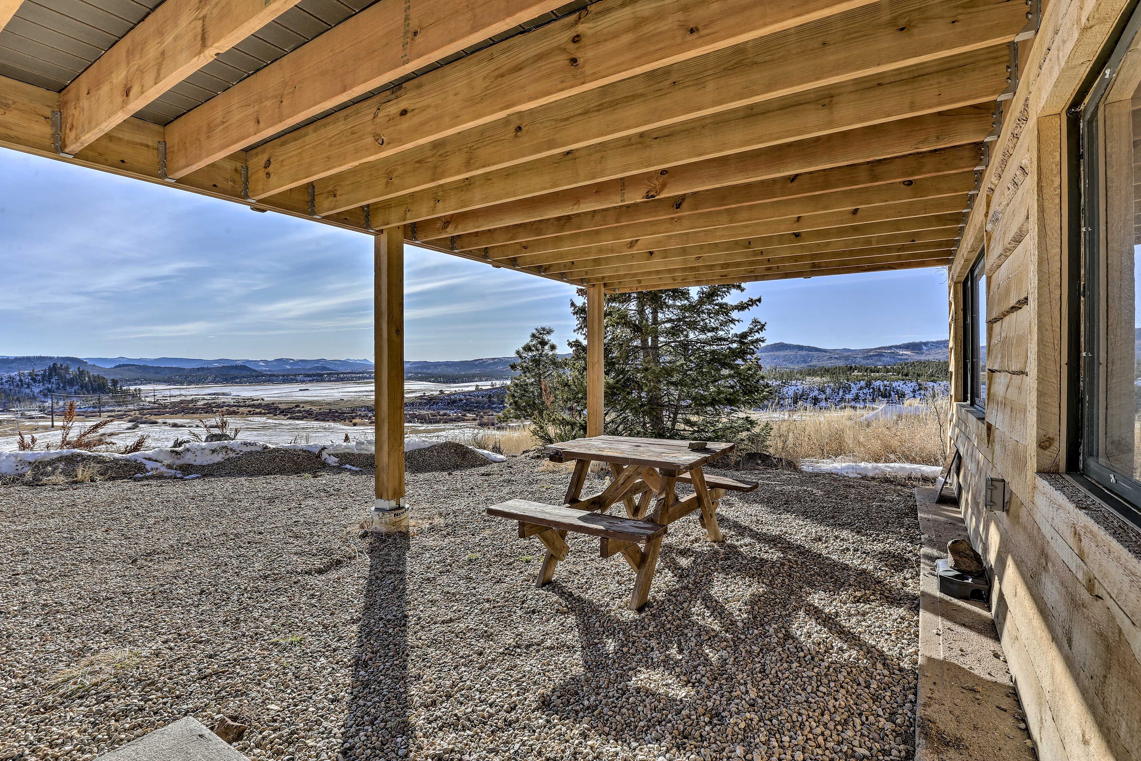 Dine al fresco at the outdoor table.
